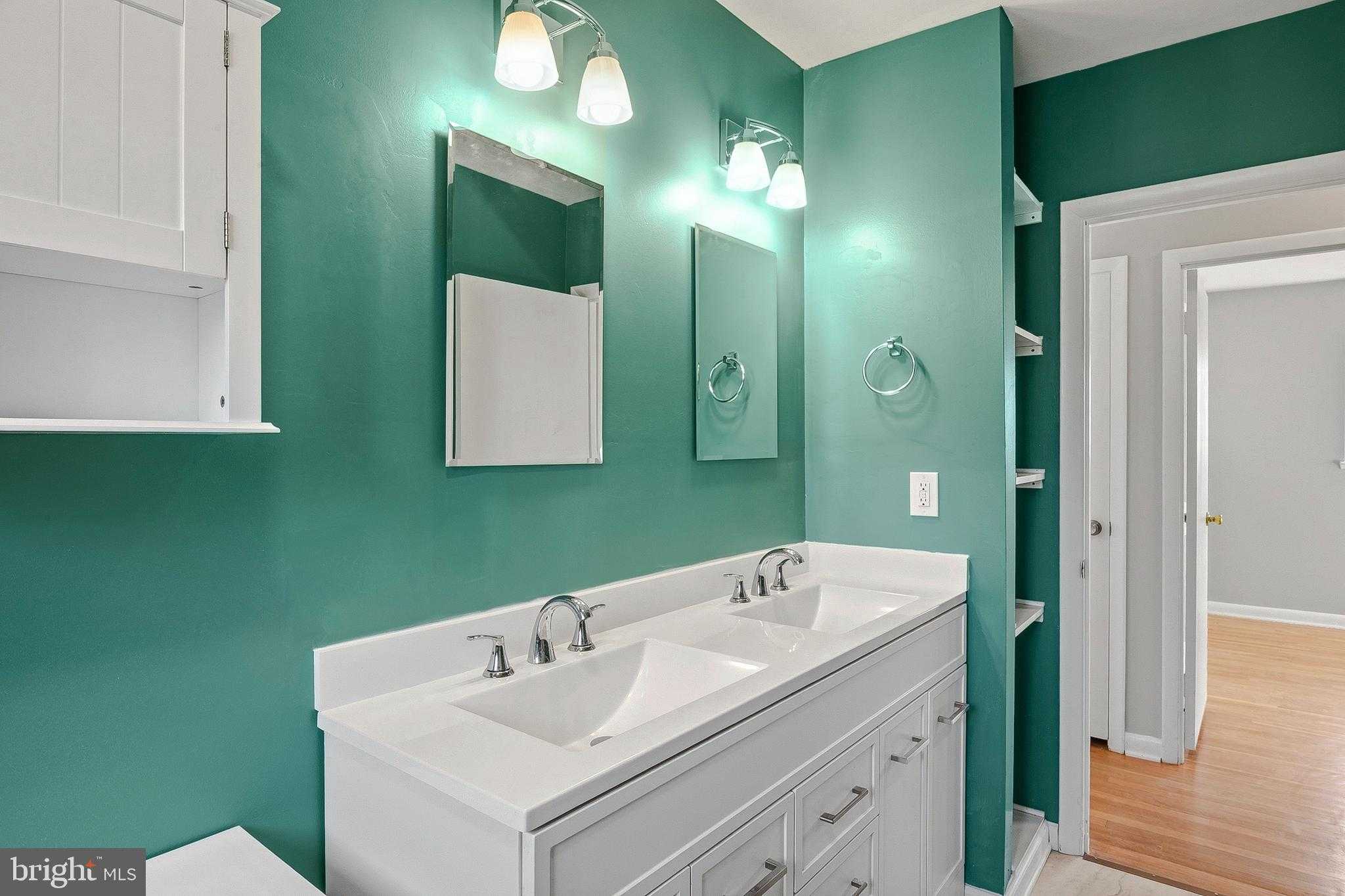 1219 Redcliffe Rd photo 23