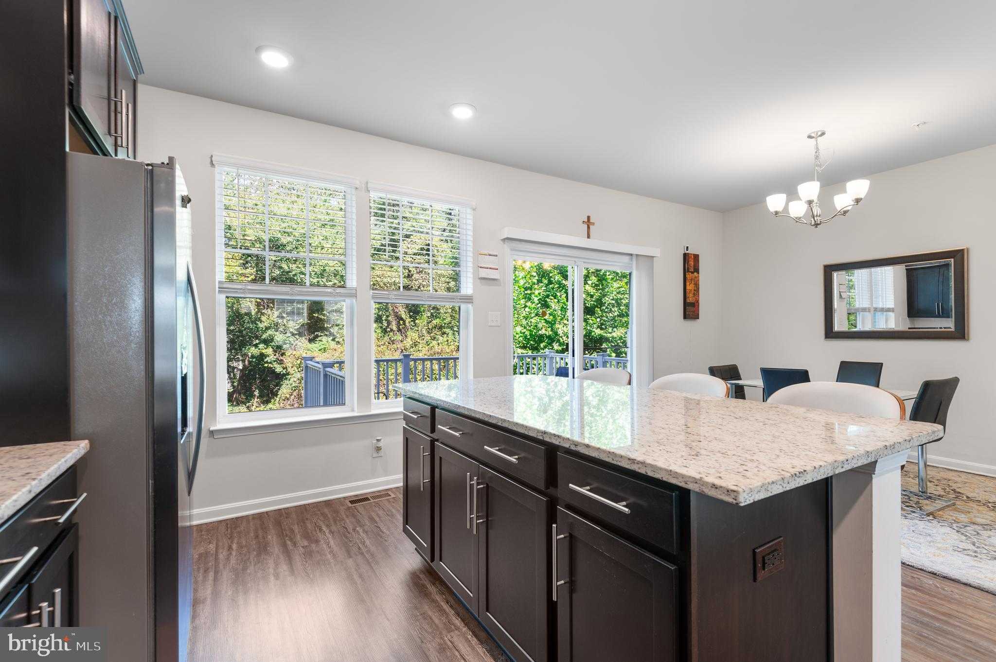 1010 Tuscany Ln photo 8