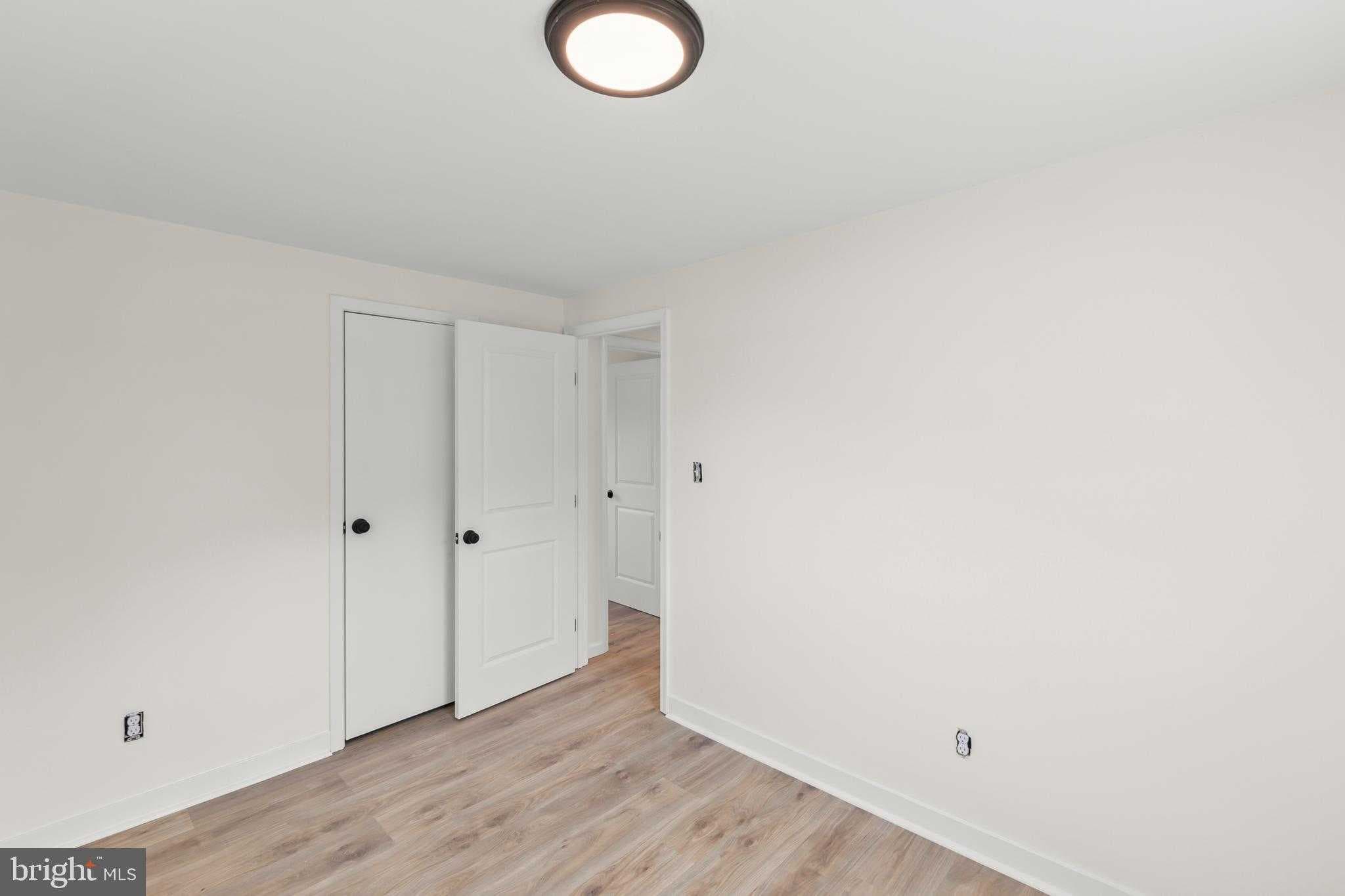 101 W 17th St photo 17