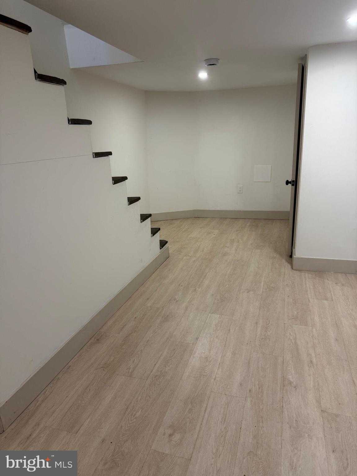 3905 Cranston Ave photo 22