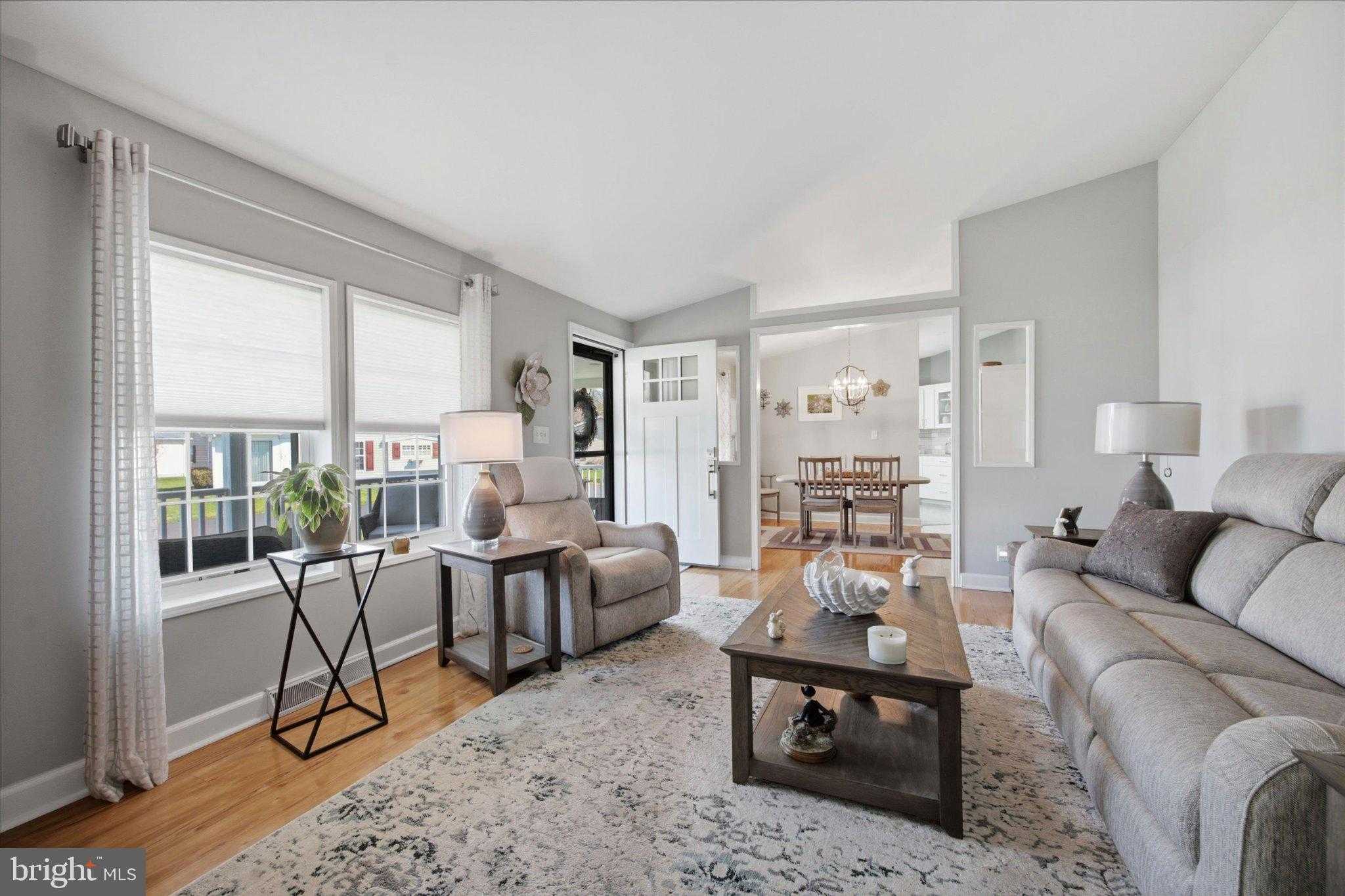 248 Thrush Cir photo 17