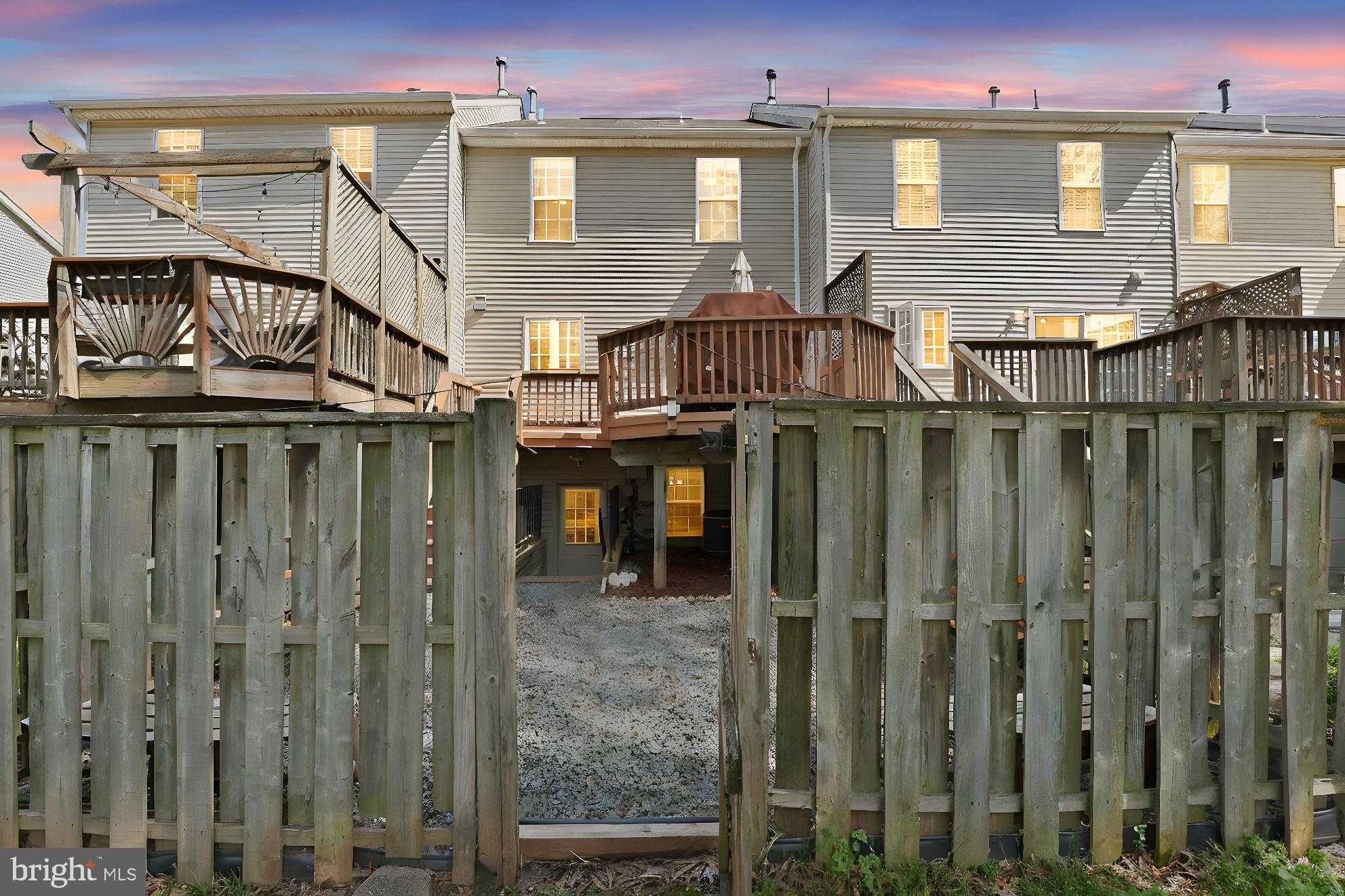 5982 Manorwood Dr photo 2