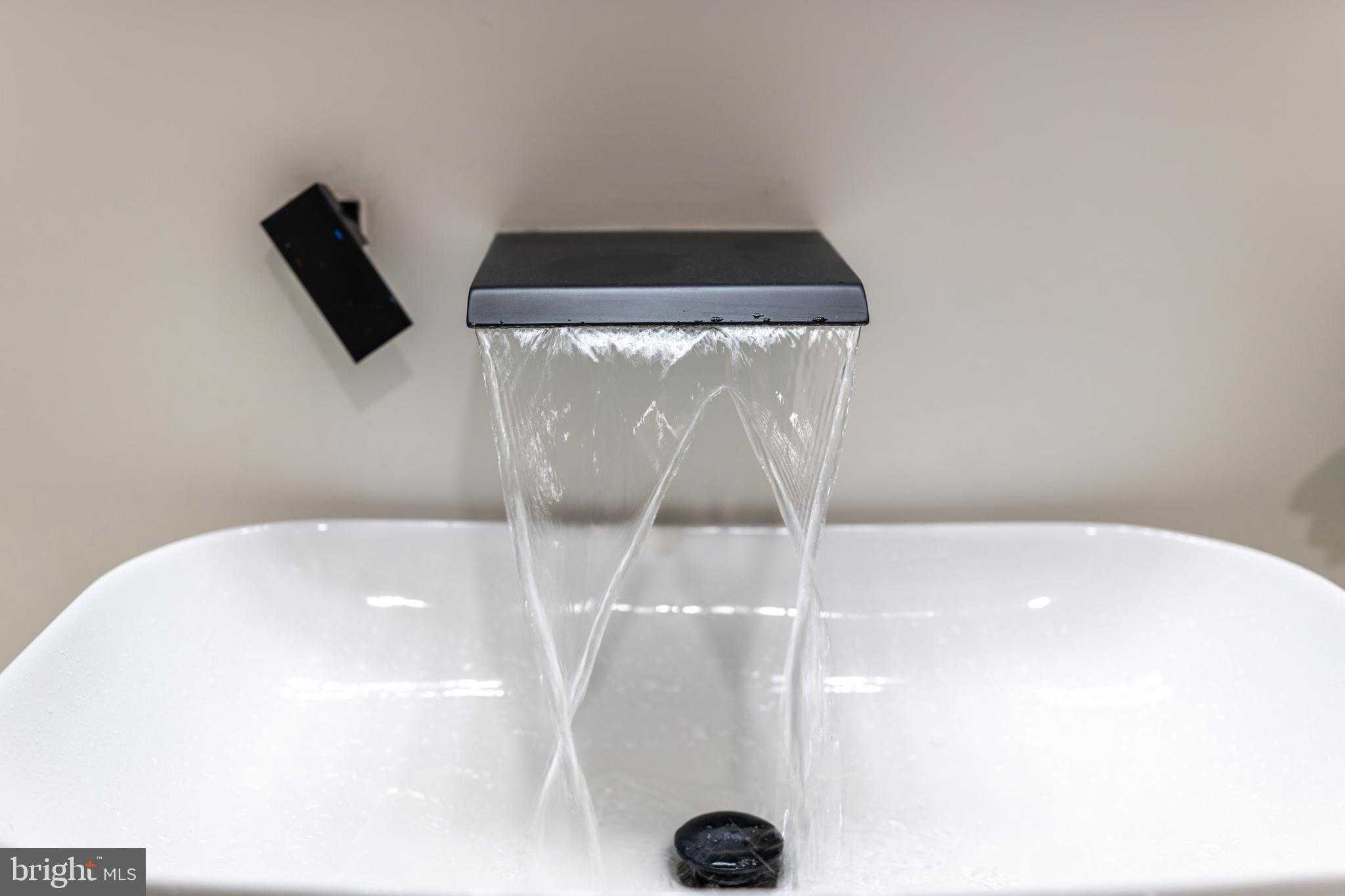 1034 Greenview Dr photo 30