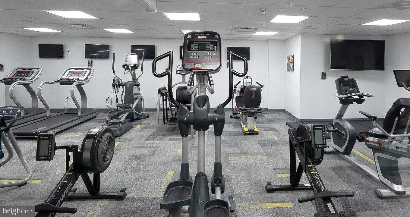 191 Presidential Blvd Unit R431 photo 57