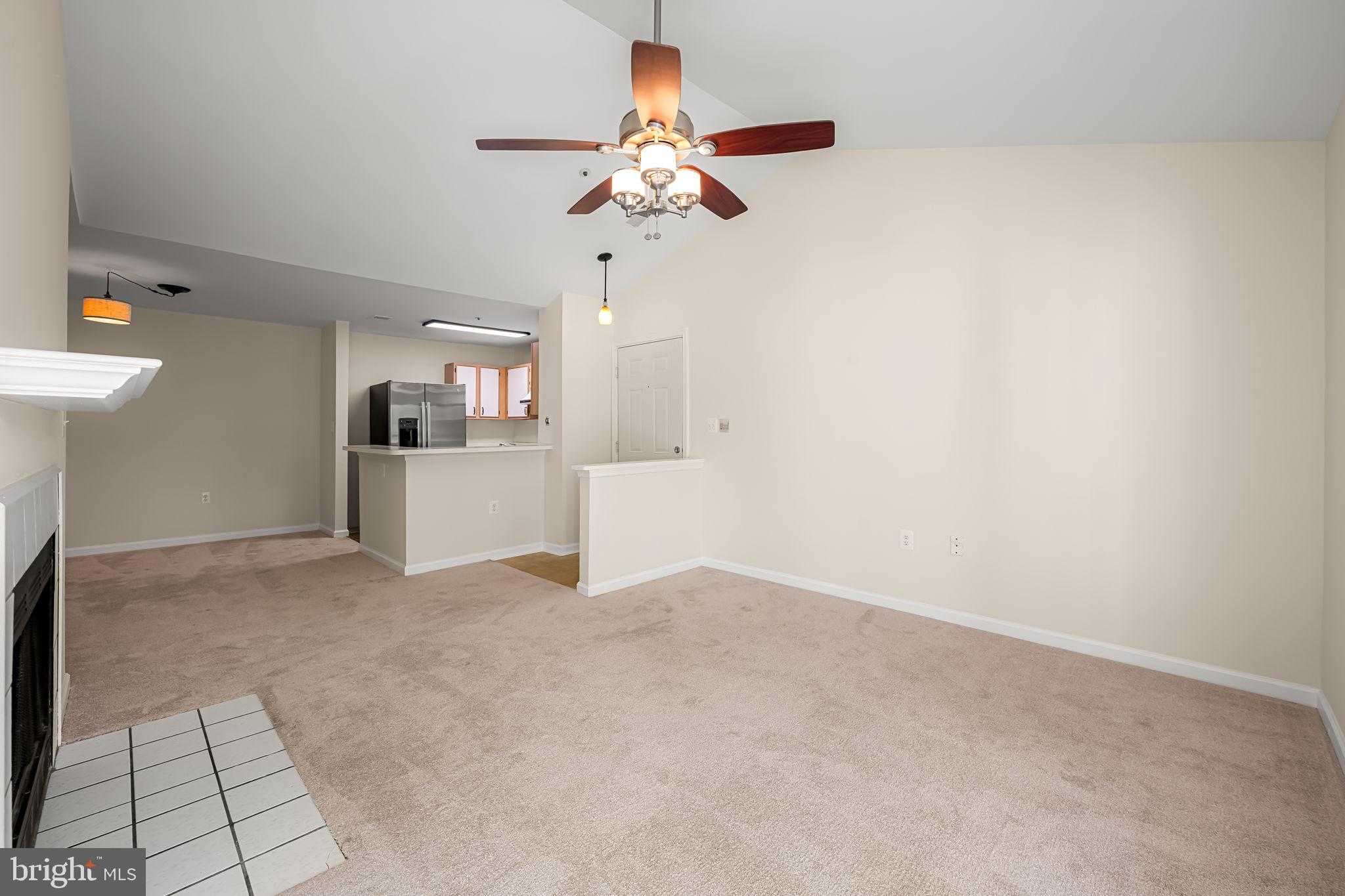 4402 Silverbrook Ln Apt D302 photo 6