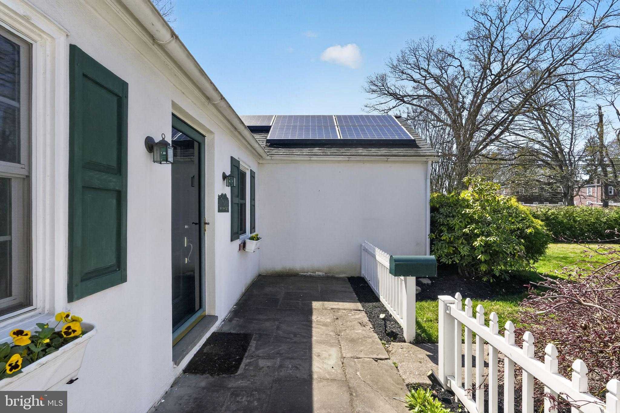 700 Hamilton St photo 3