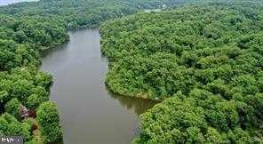 95 Castle Dr photo 29