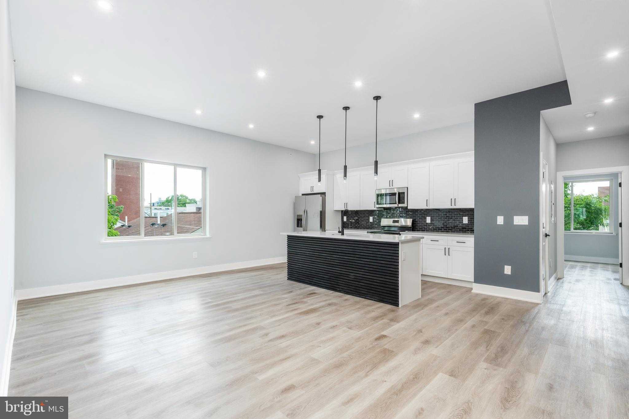 631 N Preston St photo 13