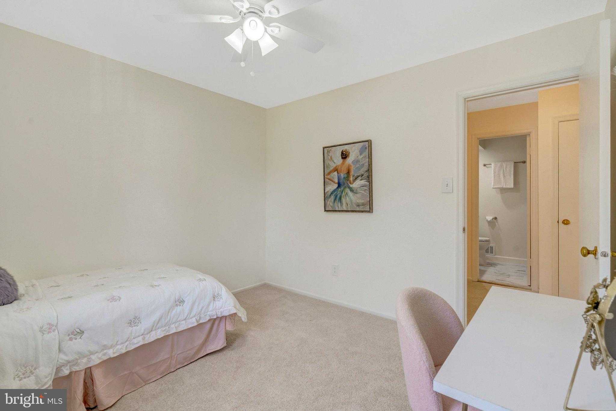 6054 Burnside Landing Dr photo 33