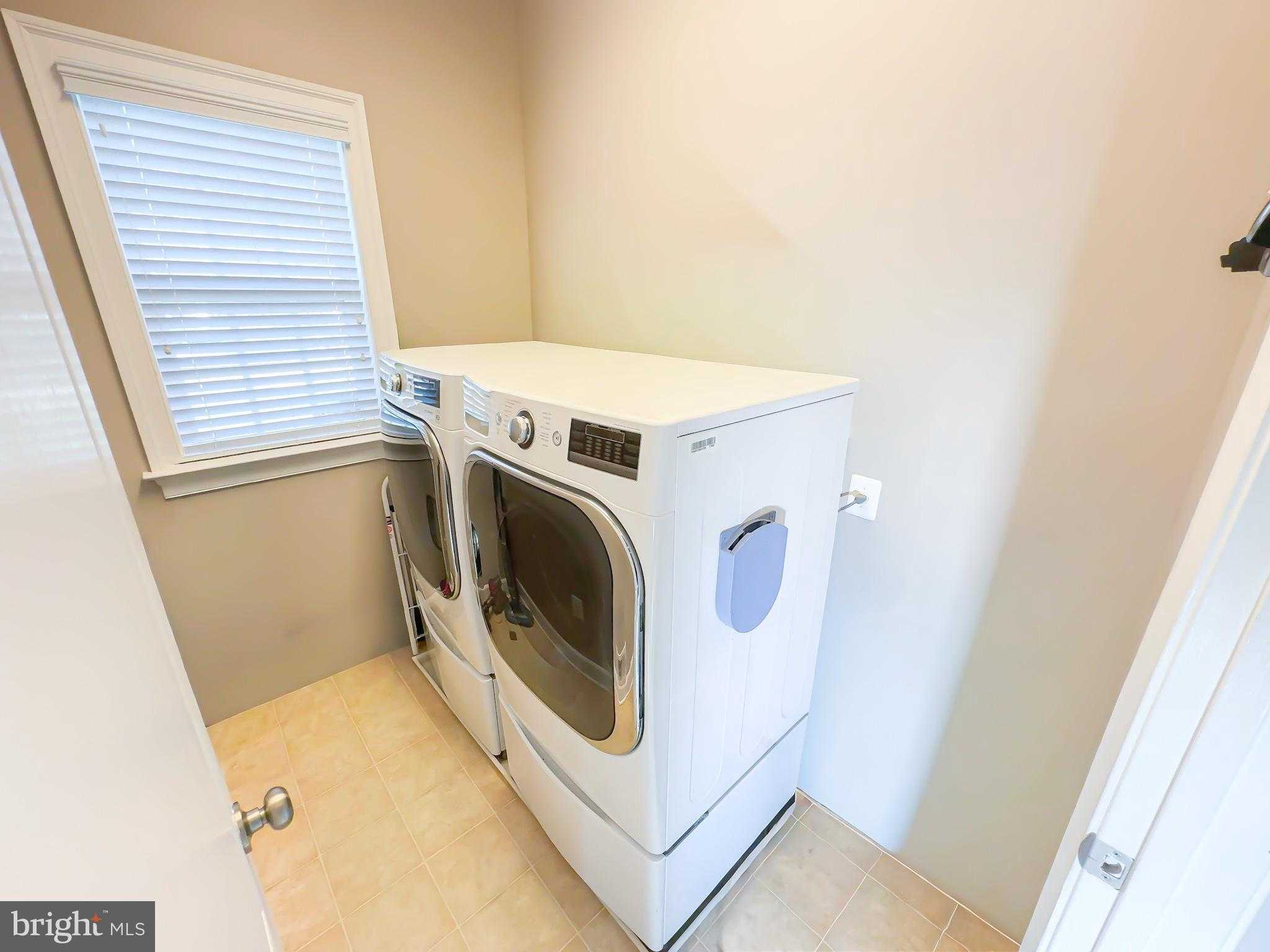 6609 Chatham Park Dr photo 27