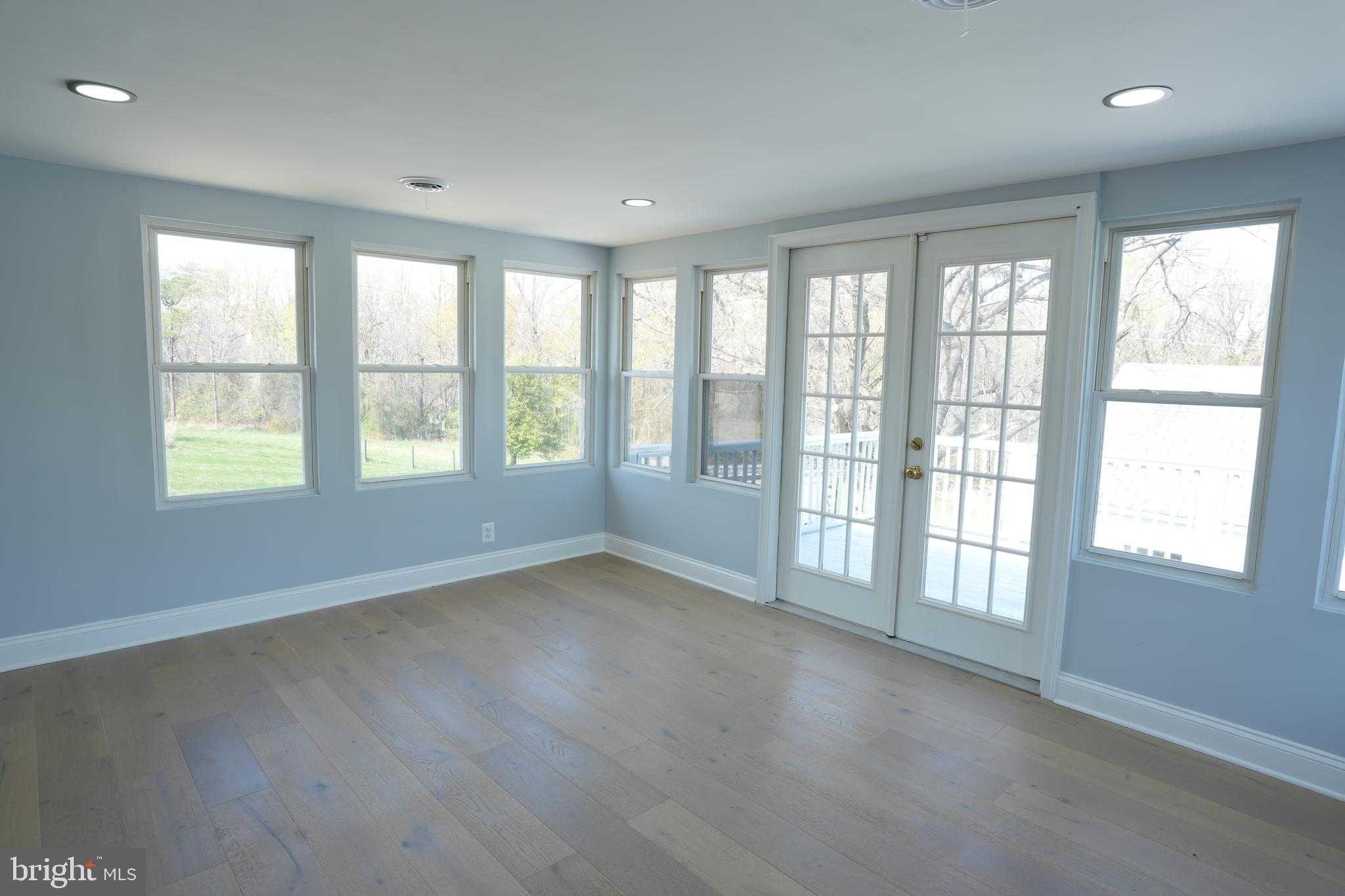 18 Magnolia Ave photo 10