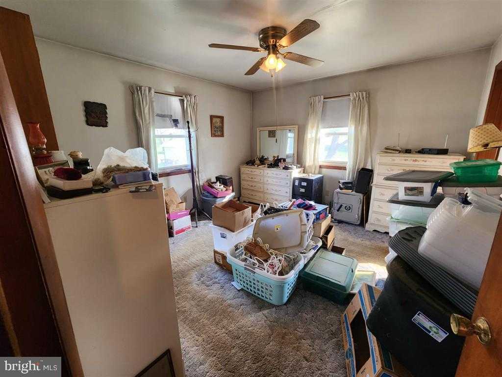 307 Barnes Ave photo 11