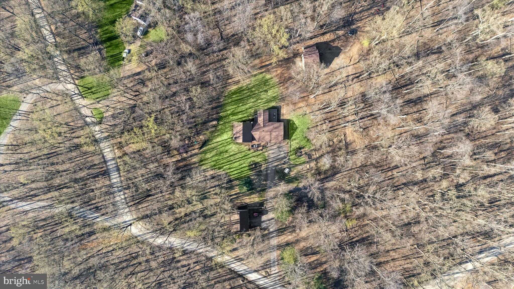 320 Barker Ln photo 2