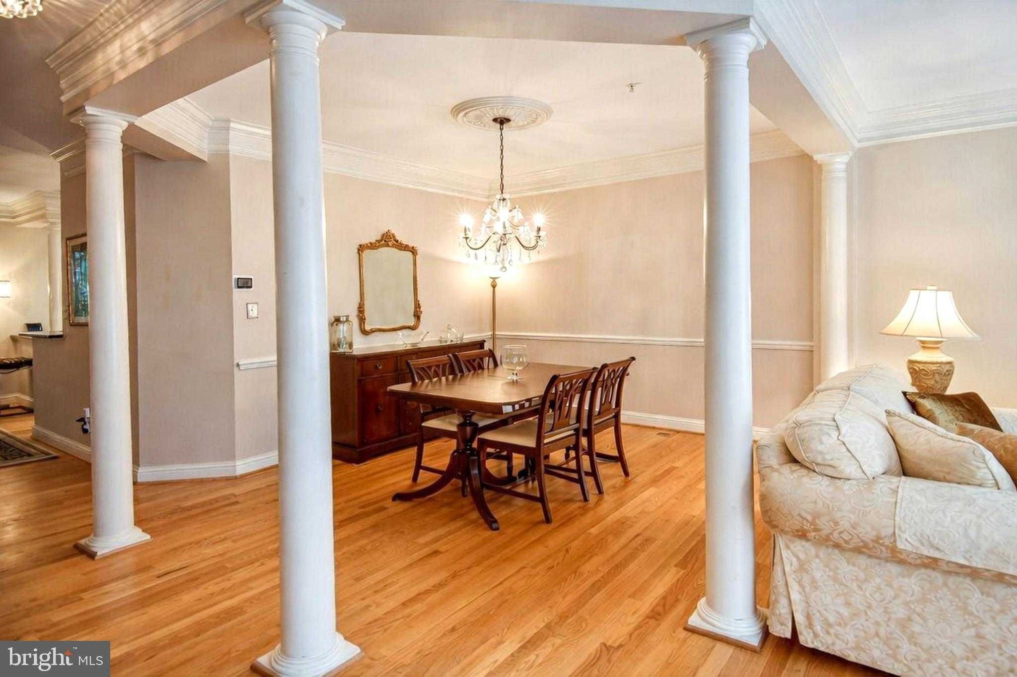 1040 Grand Oak Way photo 10