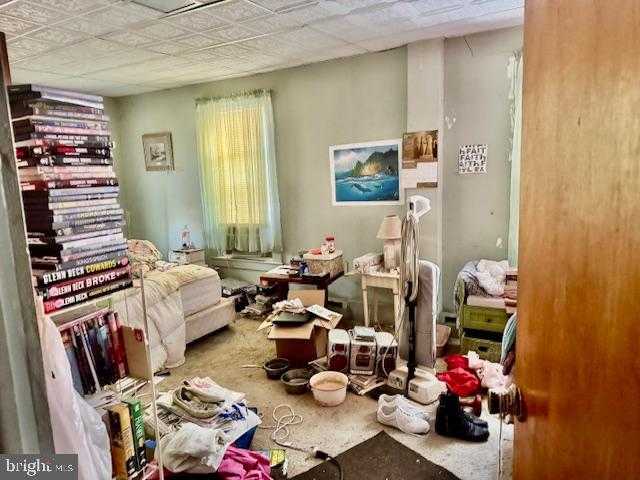 532 S Market St photo 43