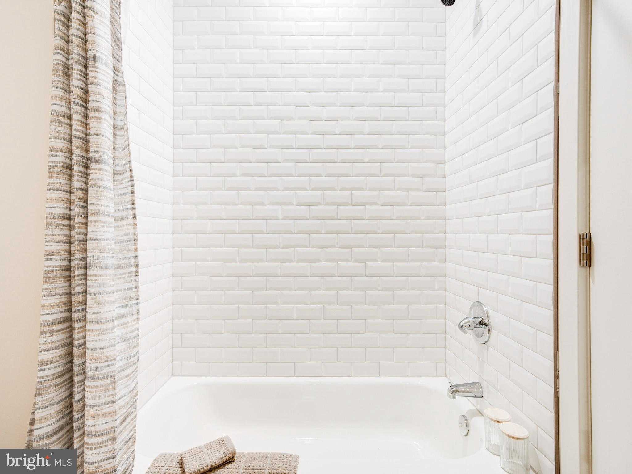 2055 E Birch St photo 12