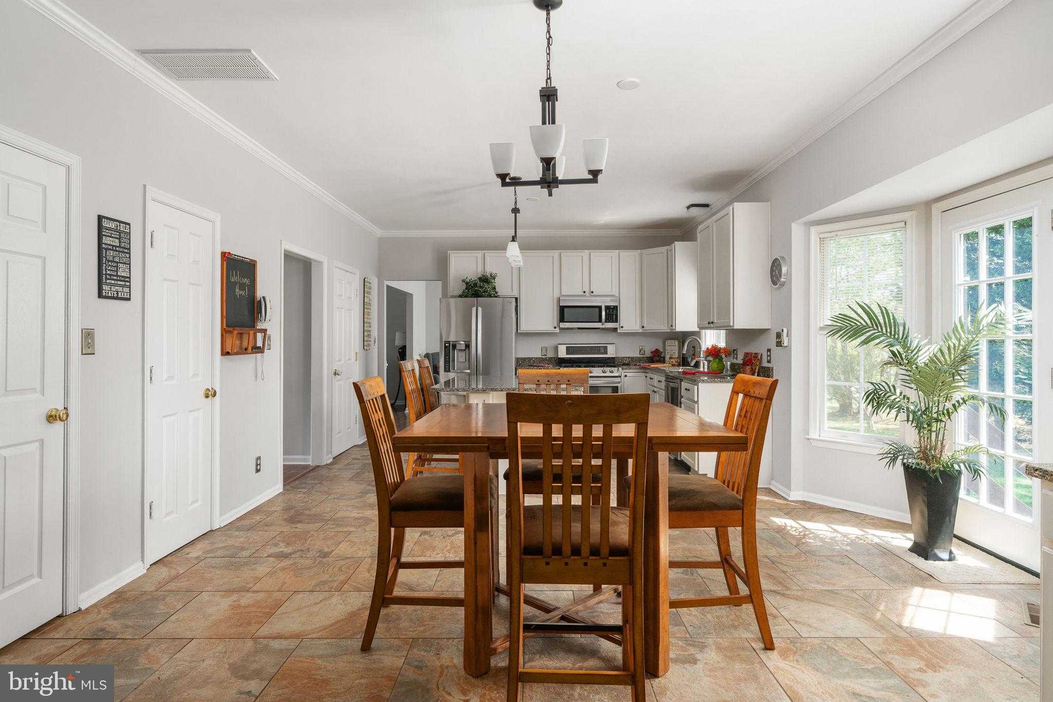 80 Cardinal Forest Dr photo 30