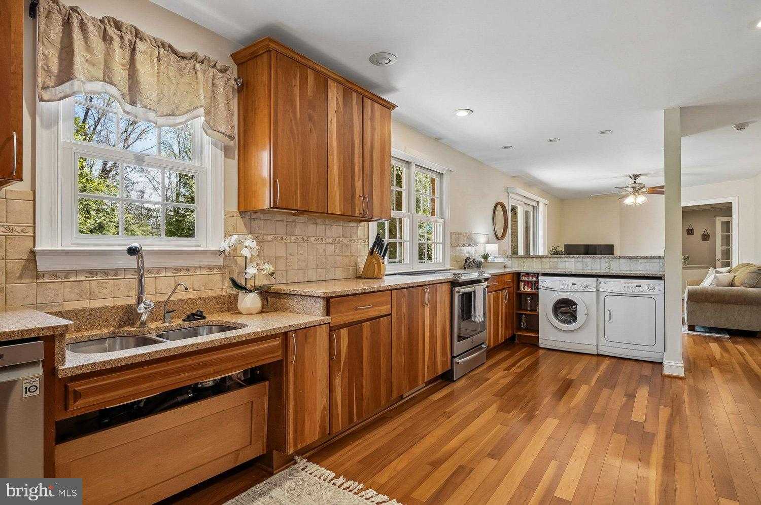 5 Belleview Dr photo 82