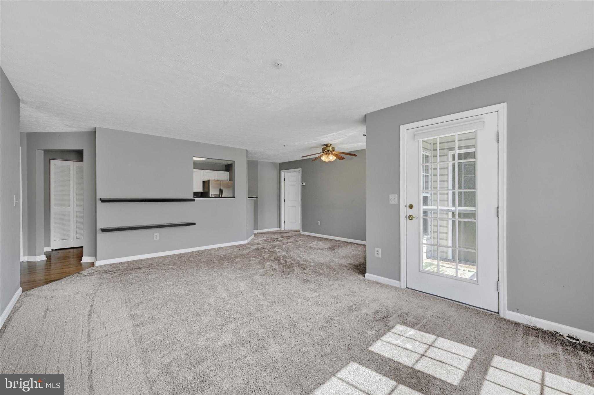 5047 Marchwood CT photo 5