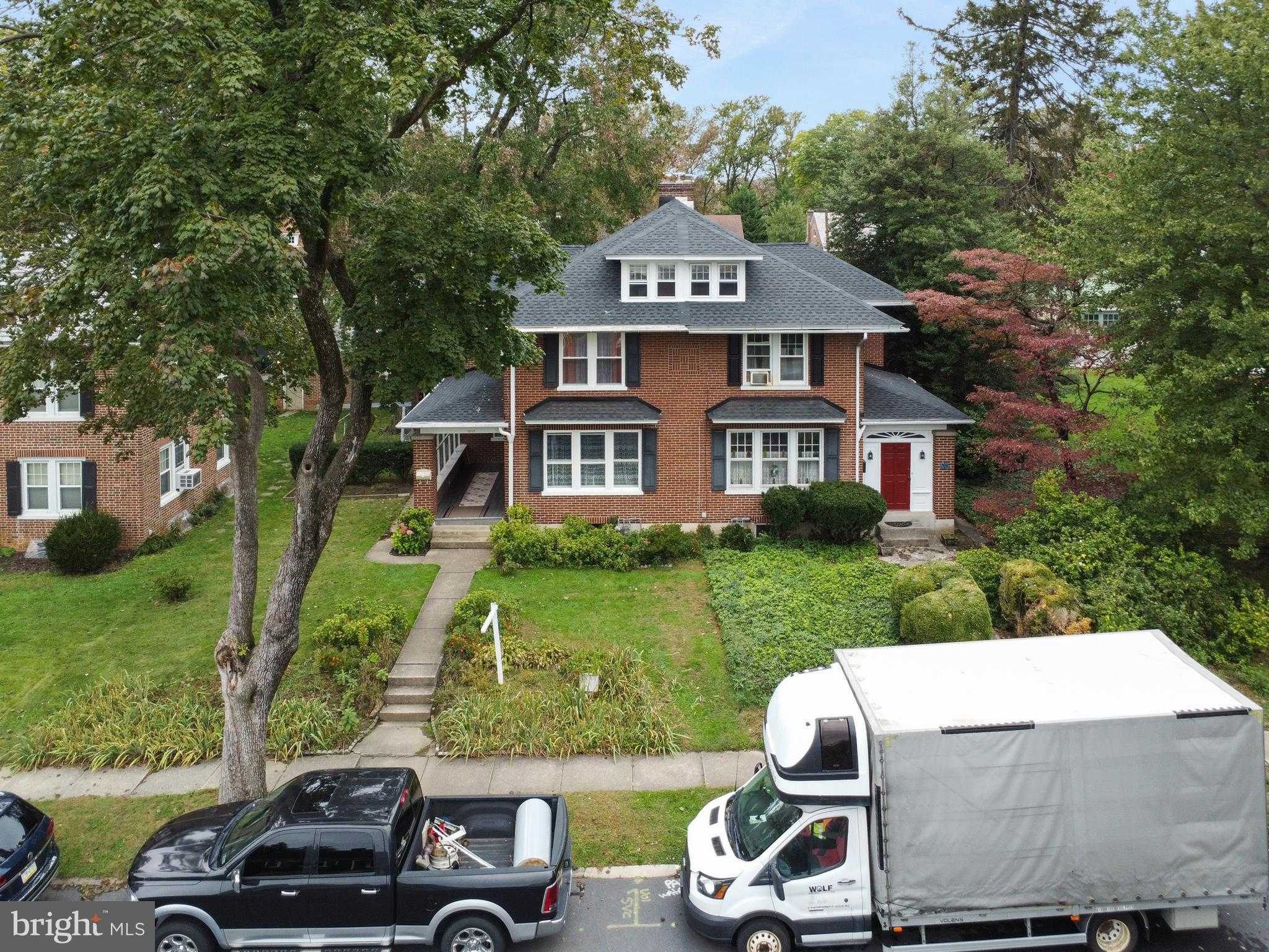 1055 Louise Ave photo 36