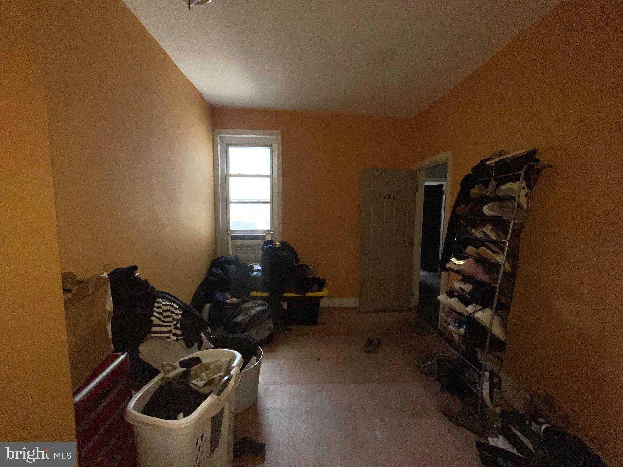 4231 Parrish St photo 11