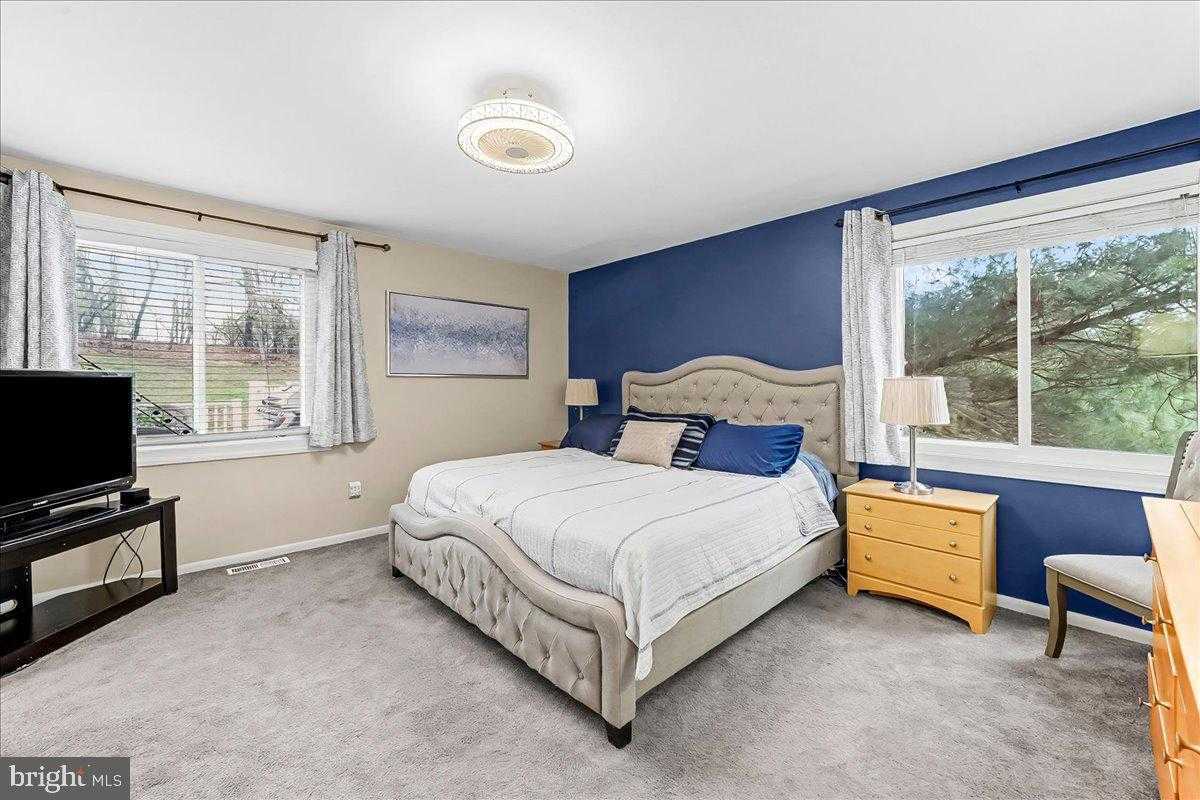 474 Ridge Ln photo 22