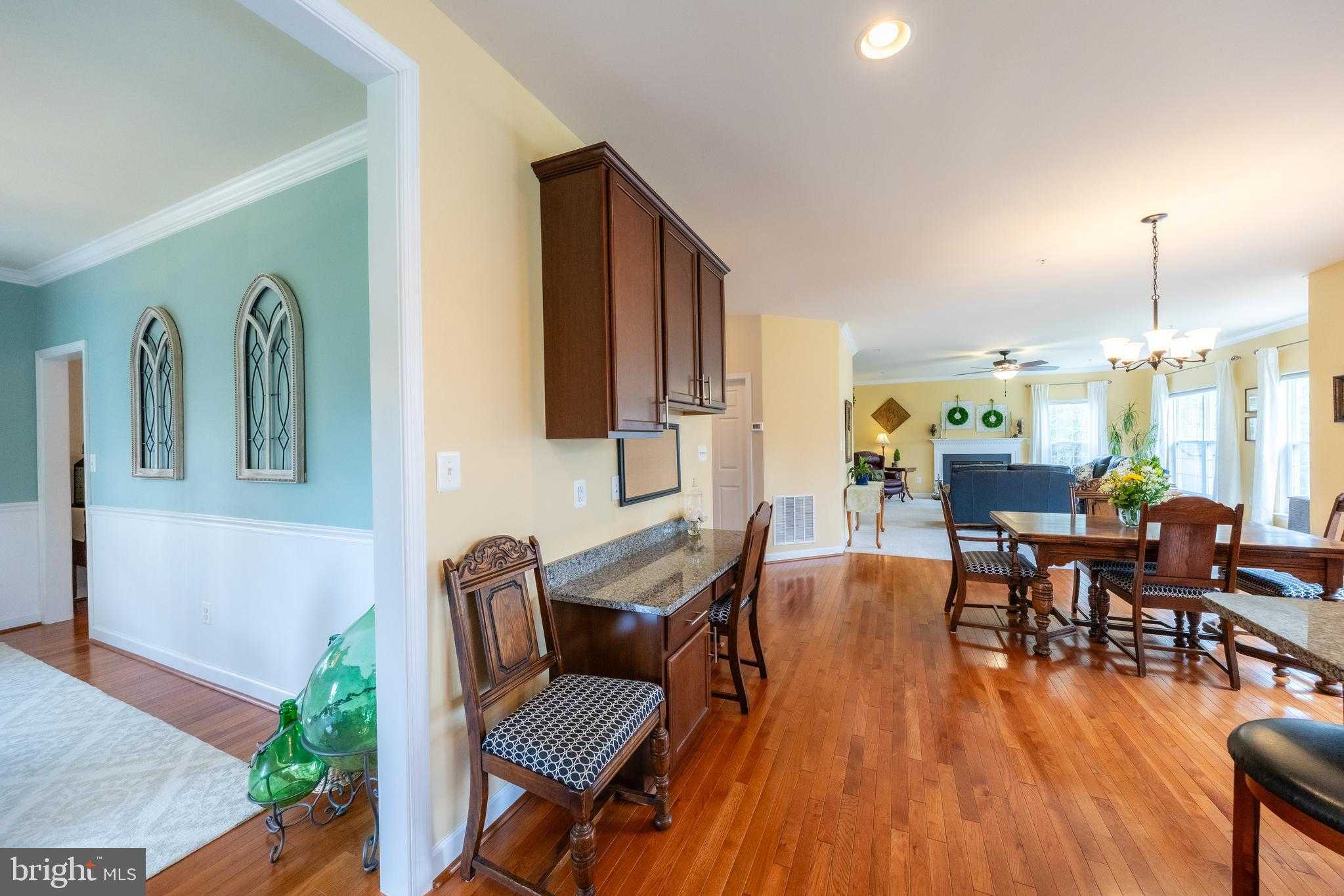 23711 Gambrel Oak CT photo 16