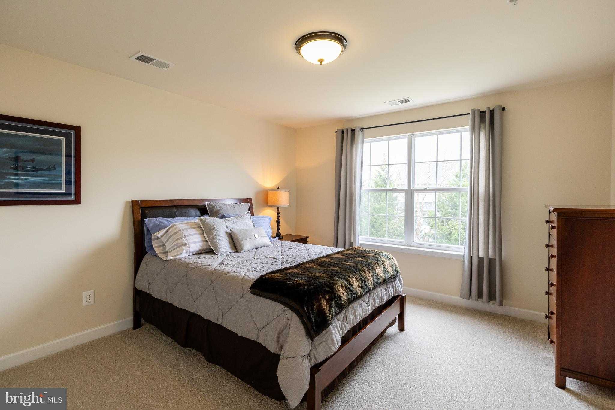 23711 Gambrel Oak CT photo 52