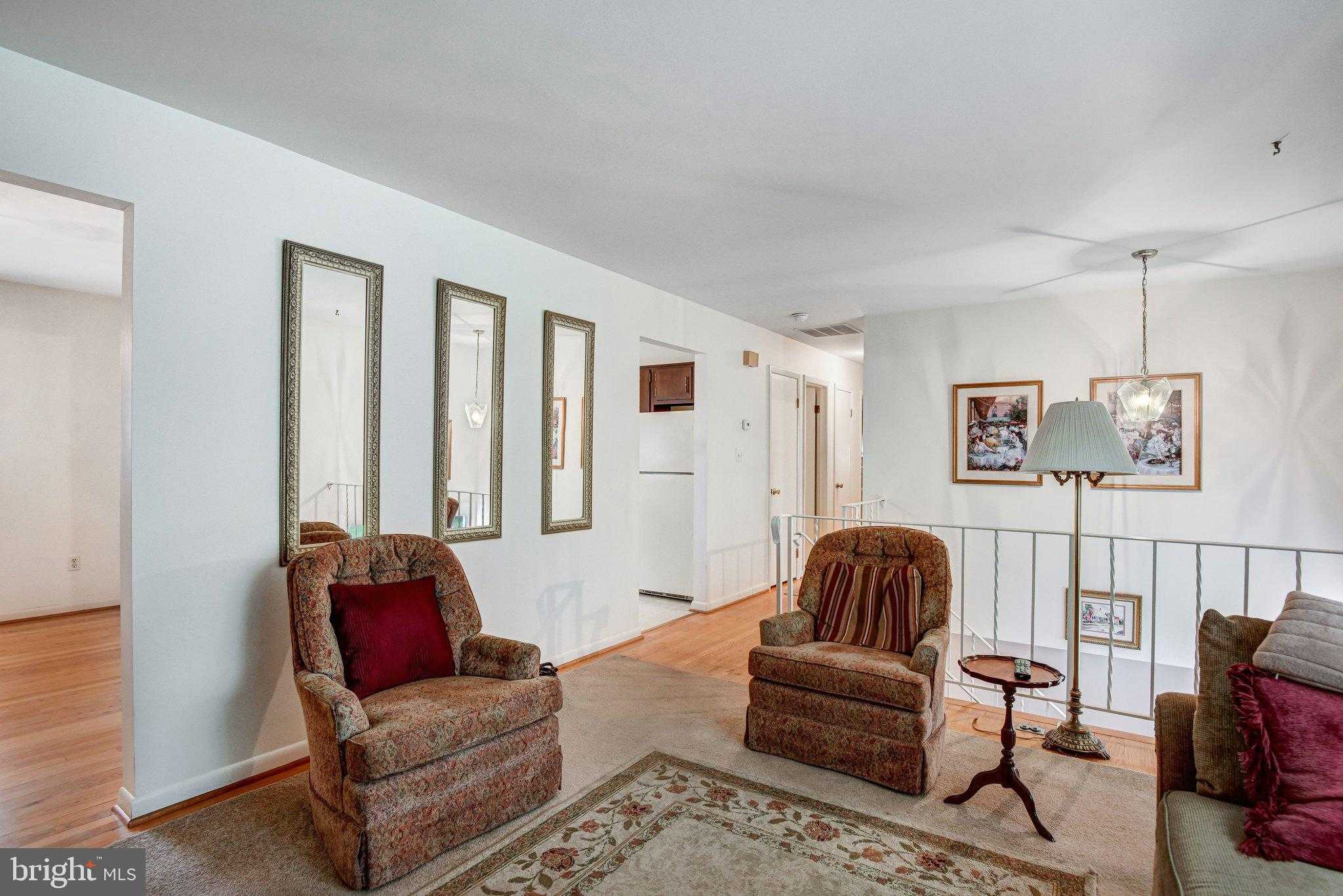 16504 Waterfall Rd photo 3