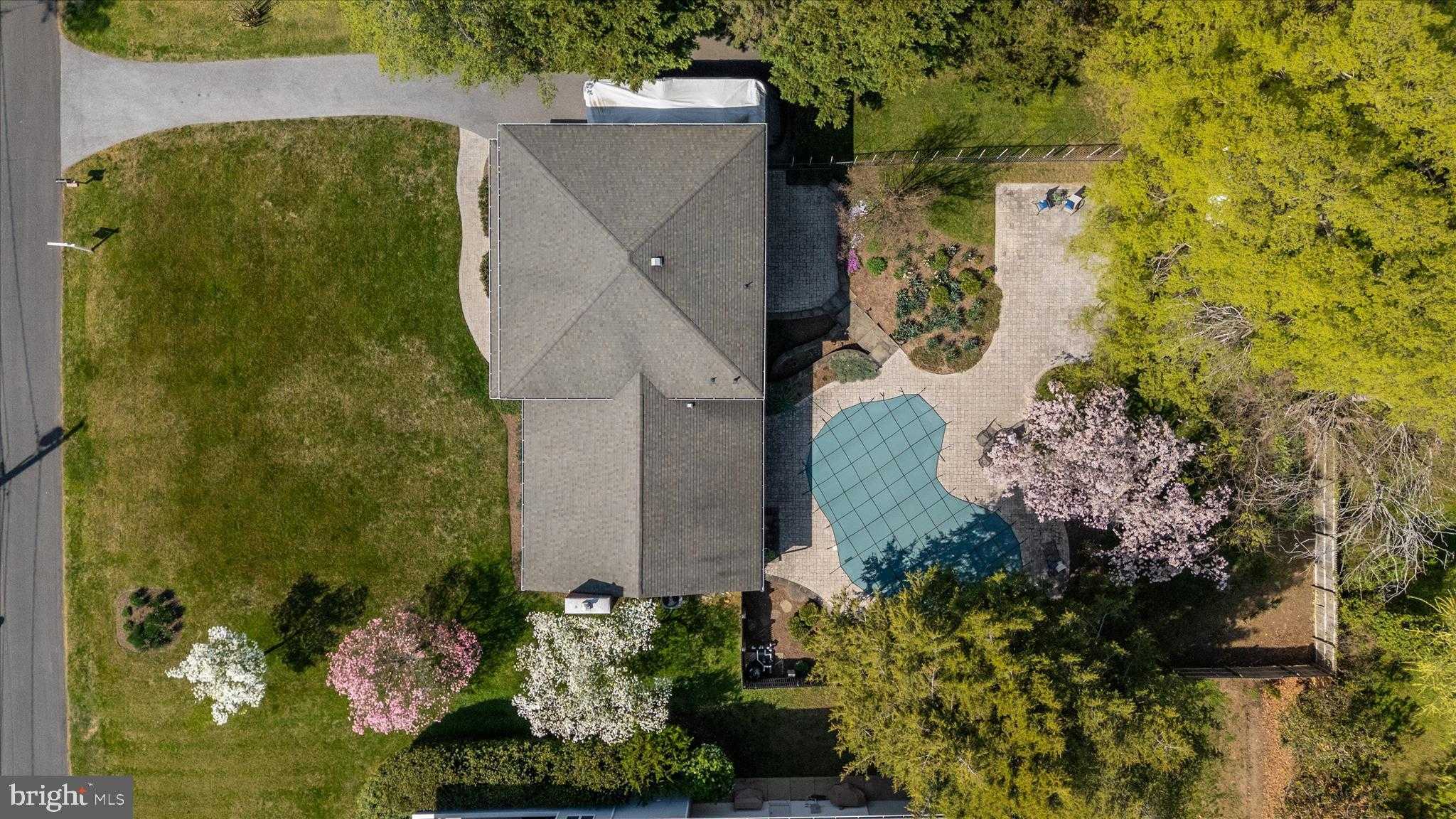 122 E Bay View Dr photo 2