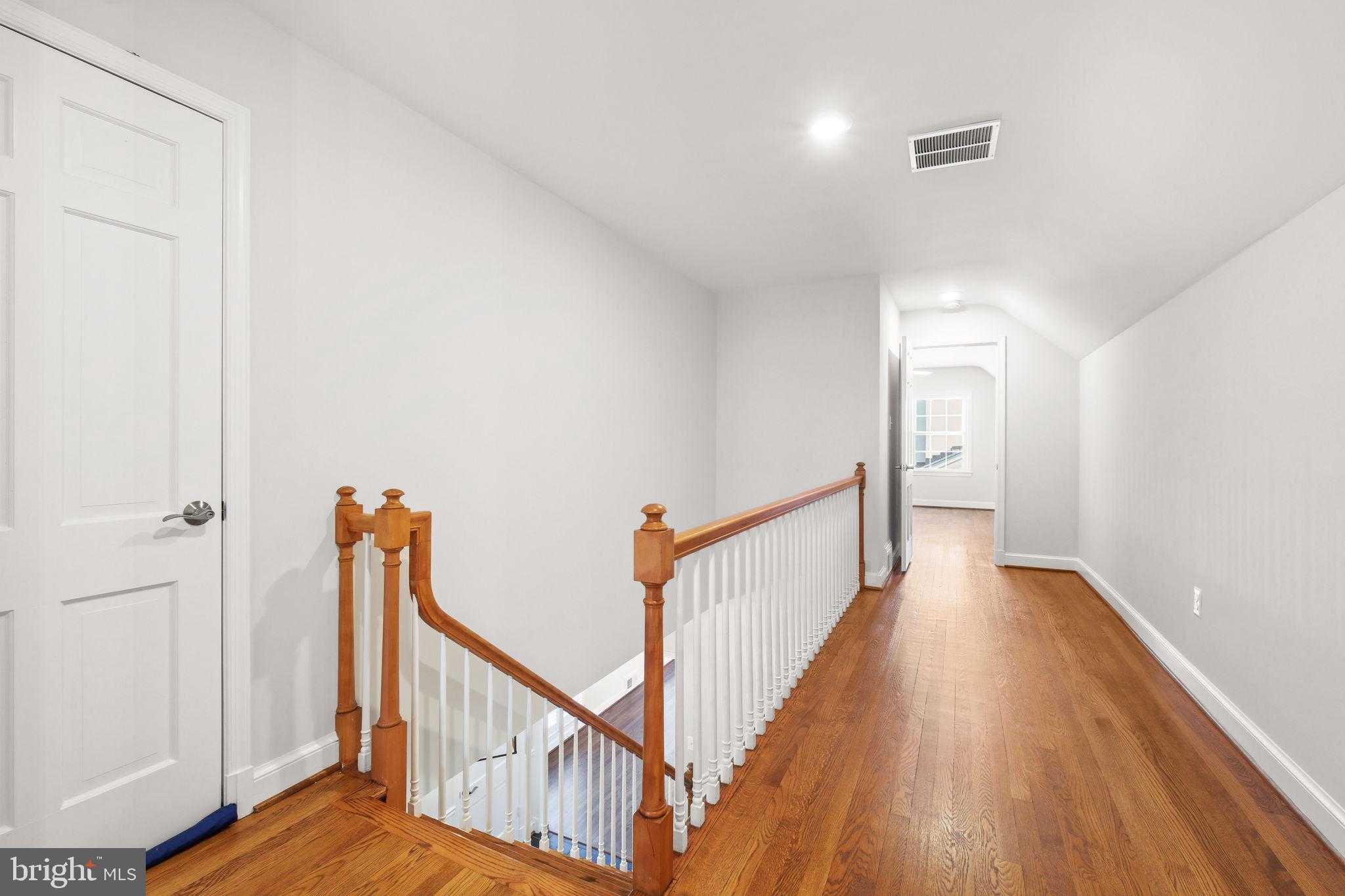 11005 Luxmanor Rd photo 26