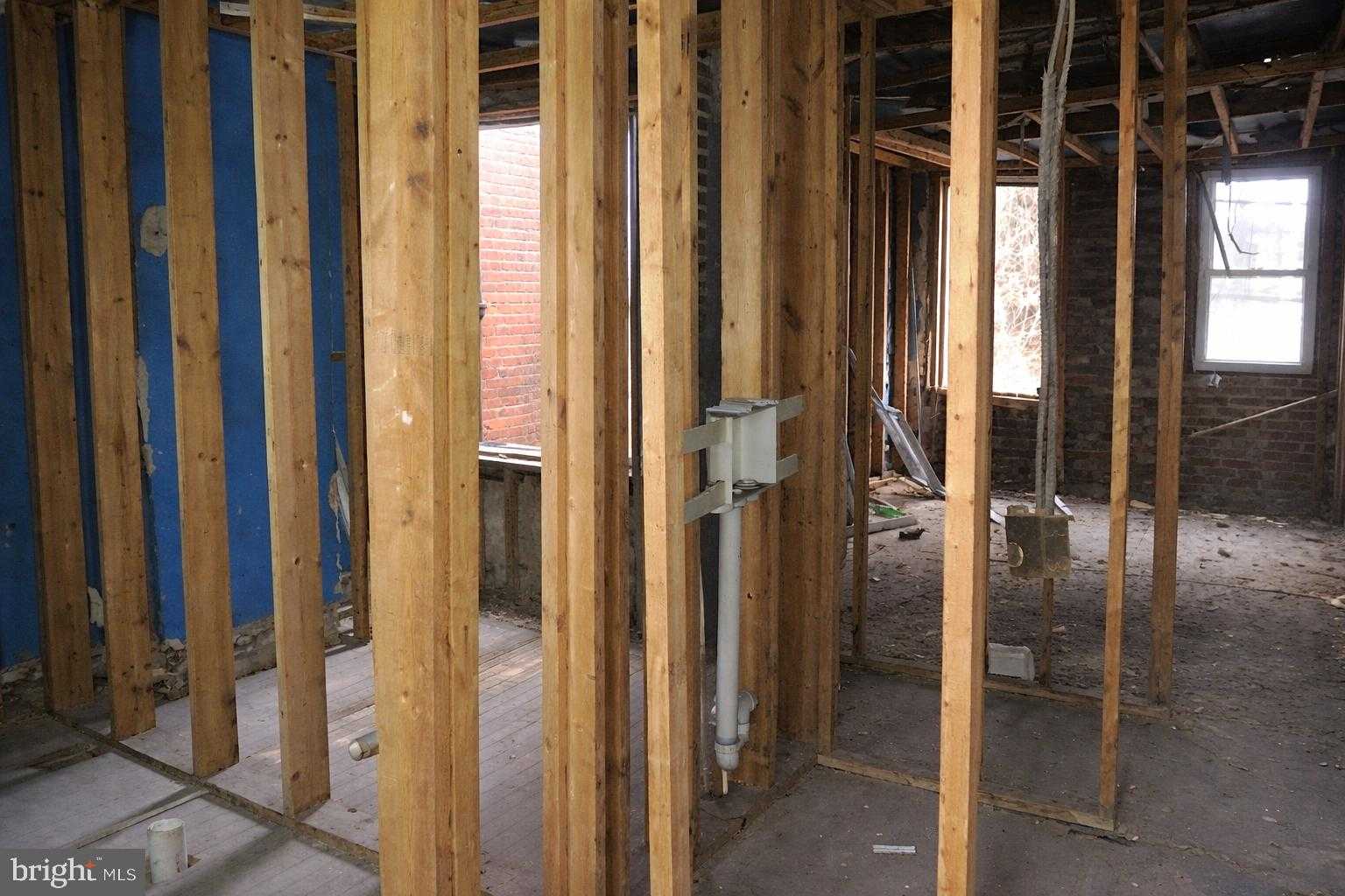 1728 N Fulton Ave photo 7