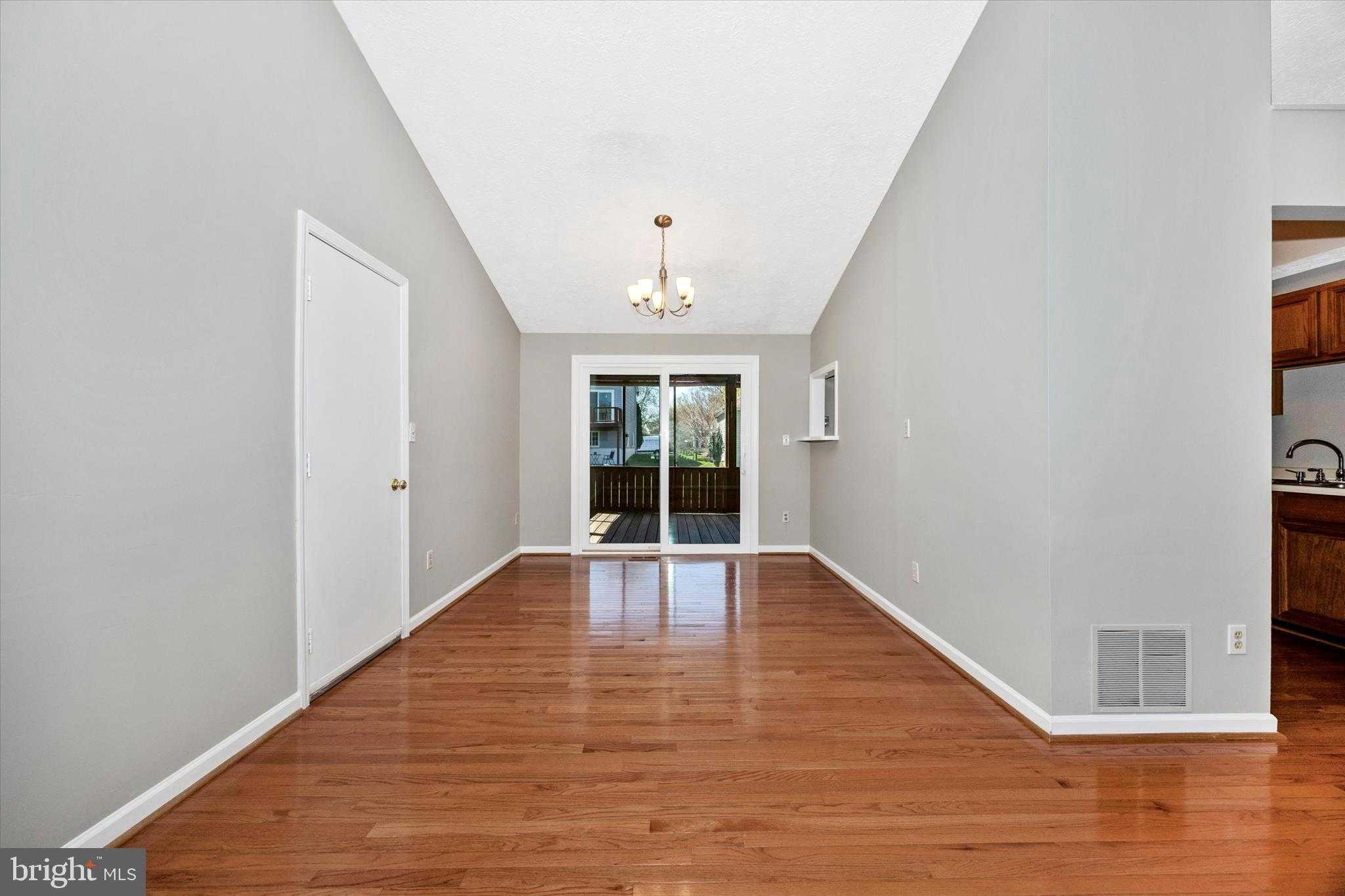 221 Diamond Dr photo 14