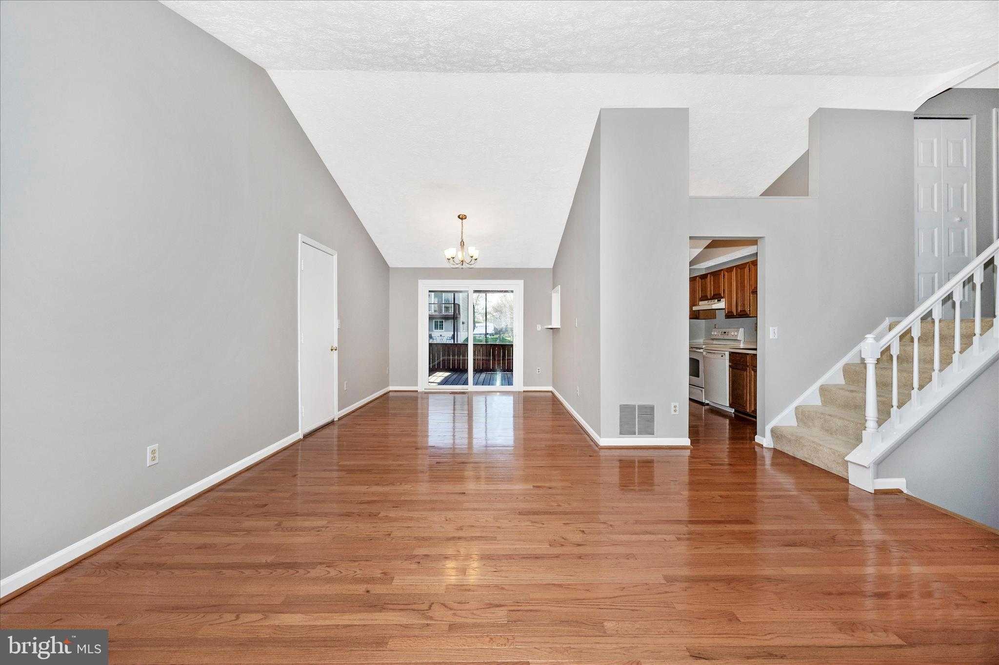 221 Diamond Dr photo 8