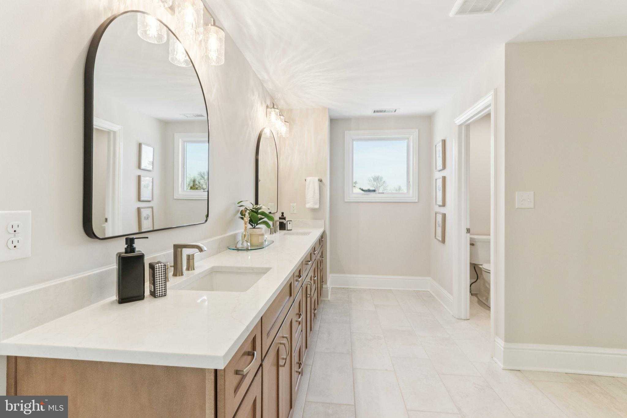 100 Cooke Way photo 39