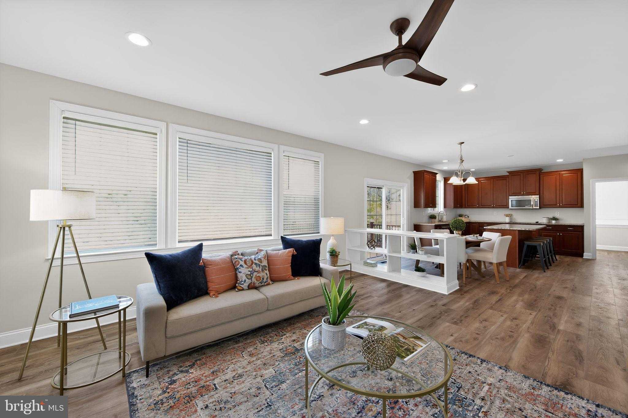 208 Liberty Cir photo 11