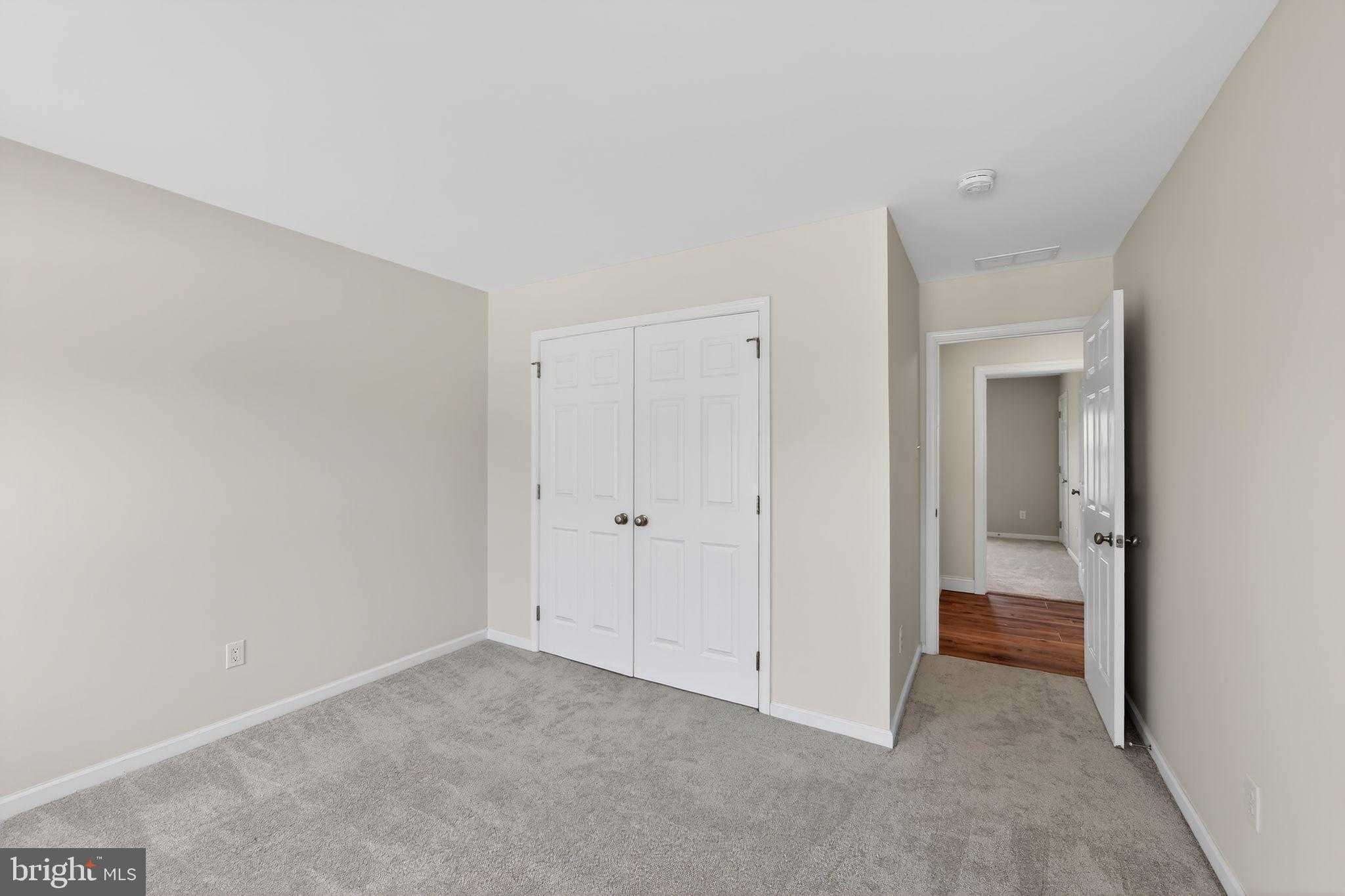 208 Liberty Cir photo 35