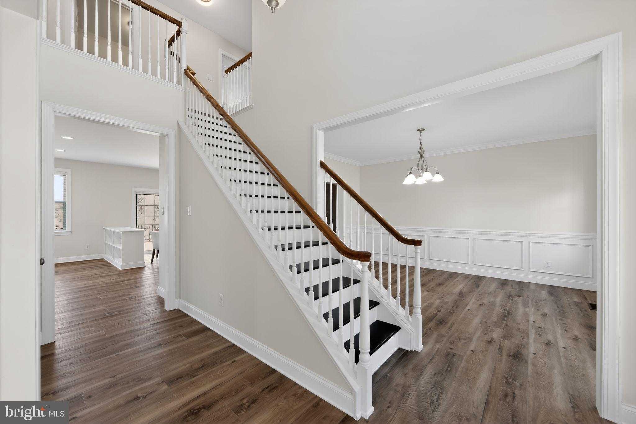 208 Liberty Cir photo 5