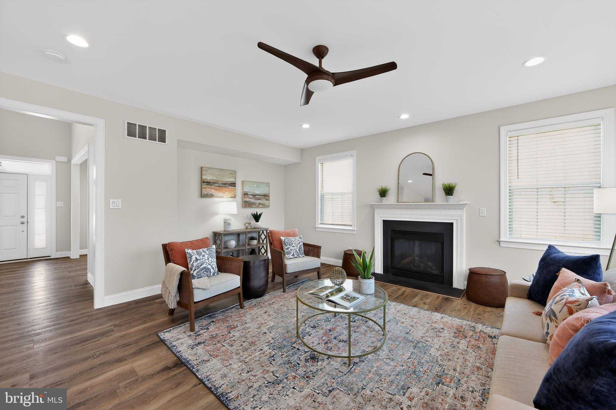 208 Liberty Cir photo 8