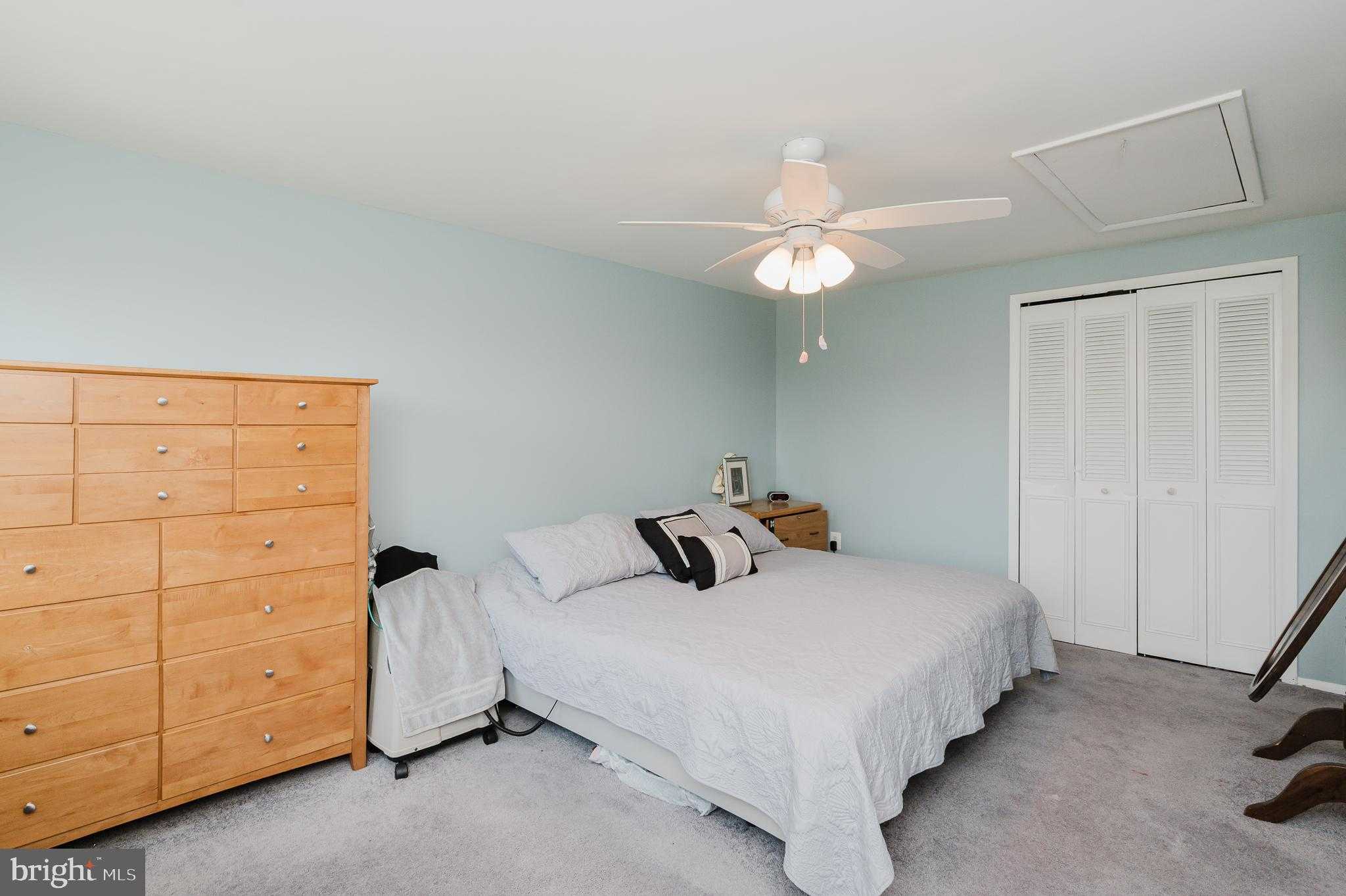 696 Shore Dr photo 28