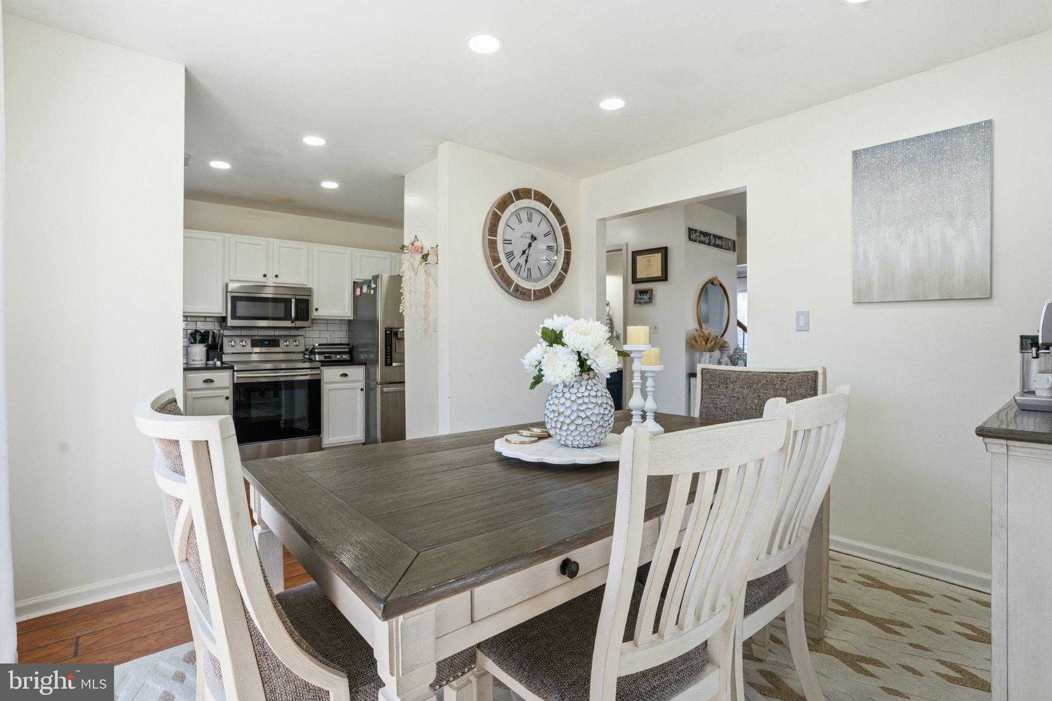 955 Ramblewood Ln photo 19