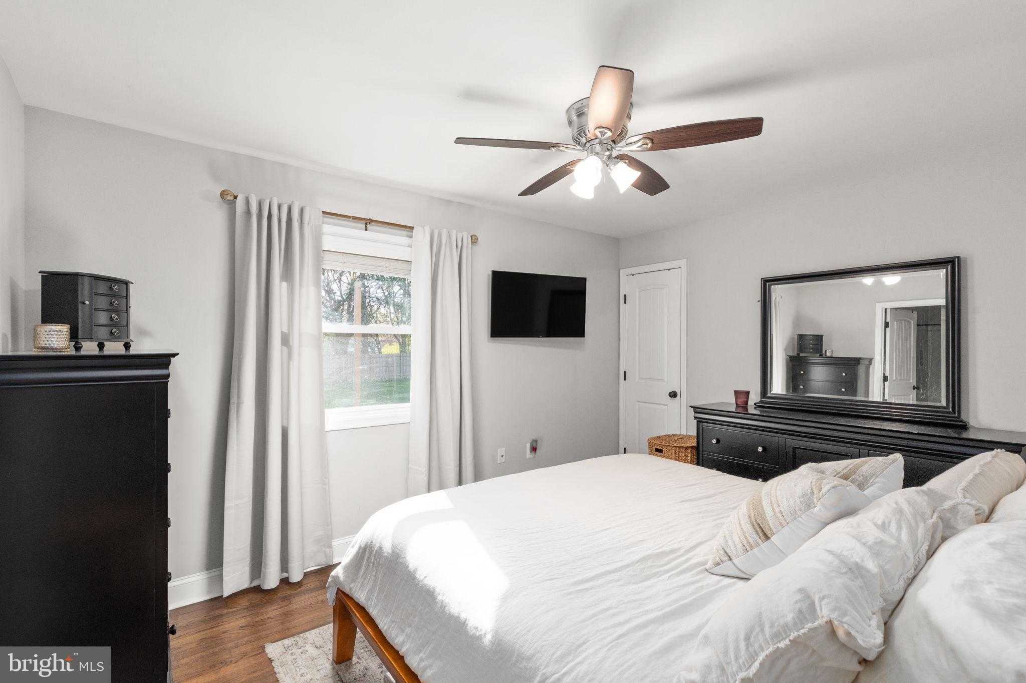 314 Lakeside Dr photo 19