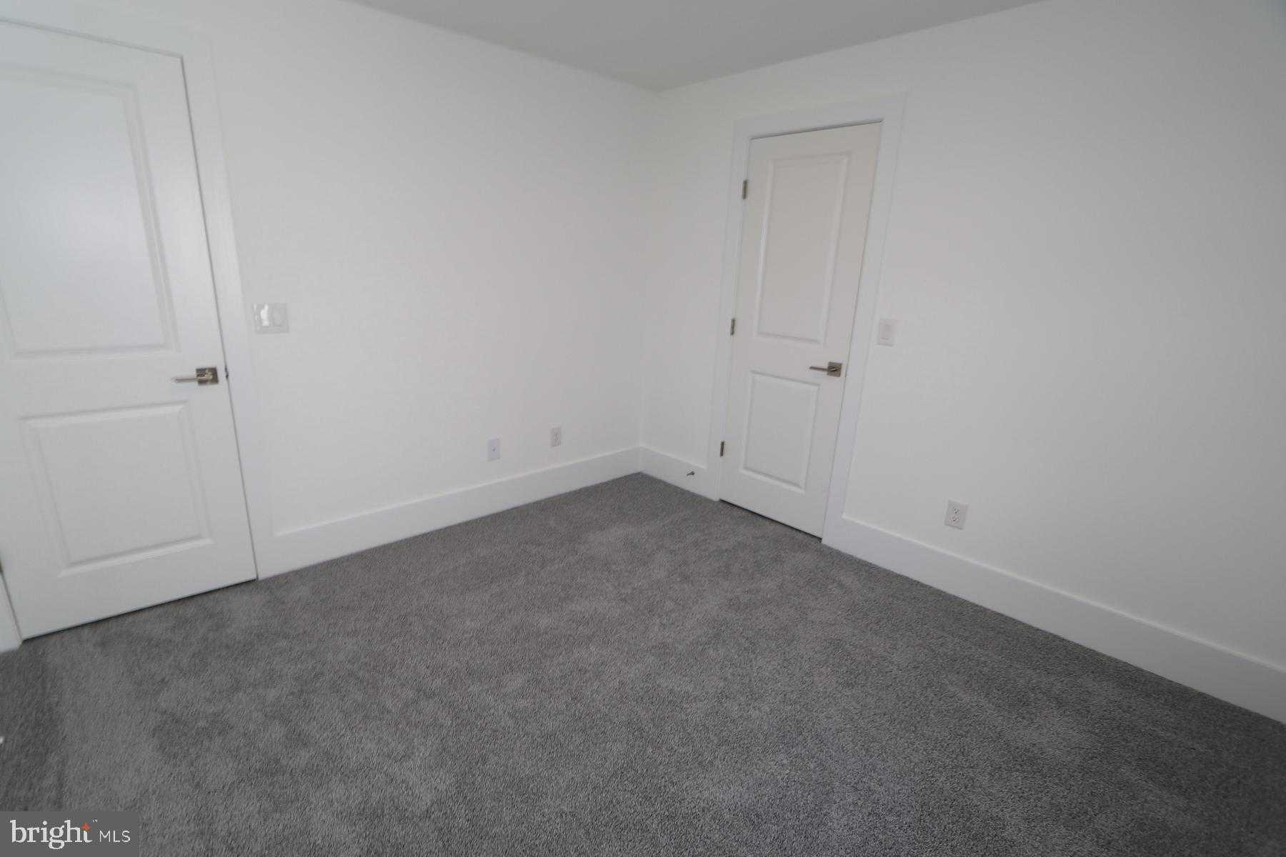 1127 Broad Lake Dr photo 29