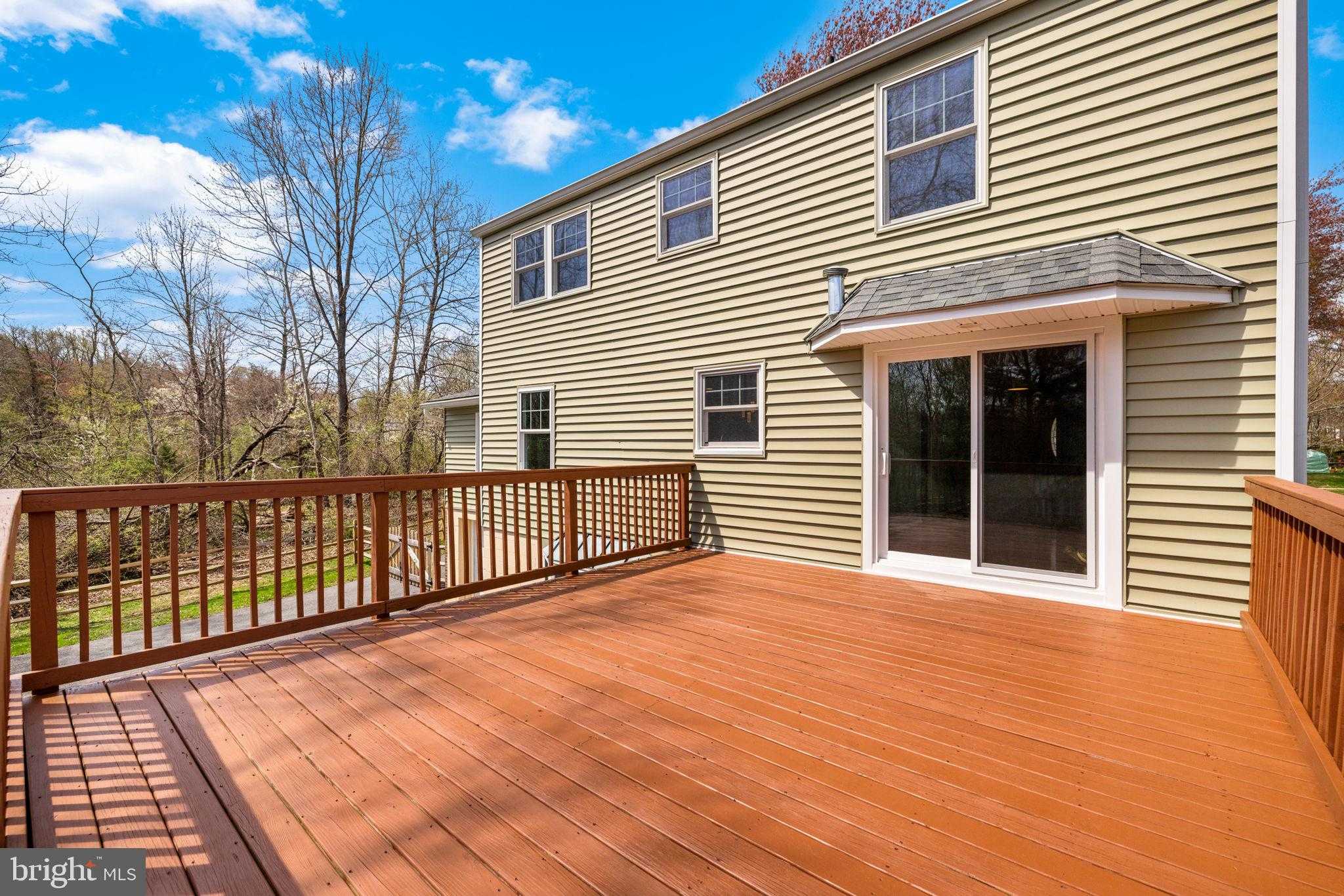 1421 Colesberg St photo 12