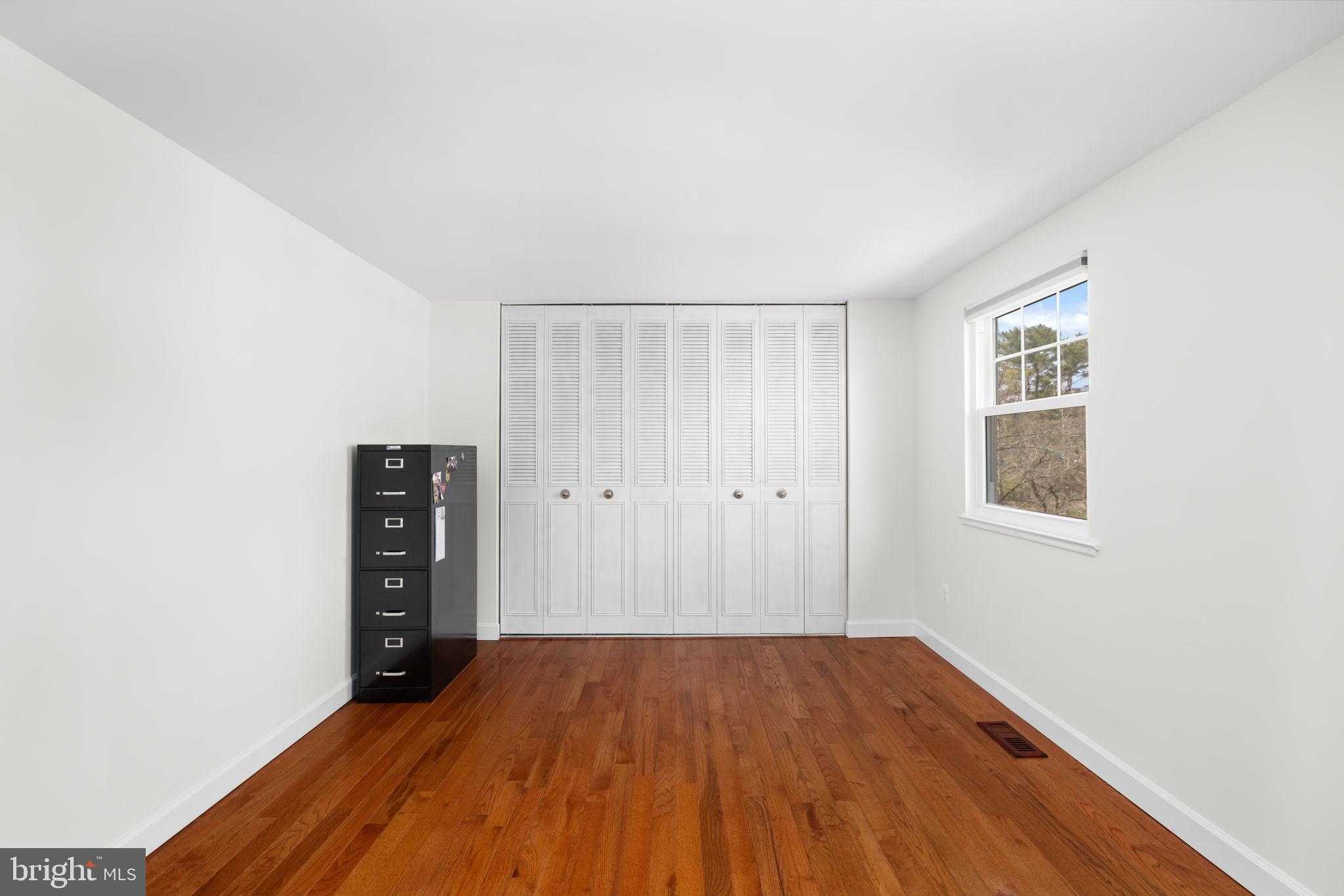 1421 Colesberg St photo 22