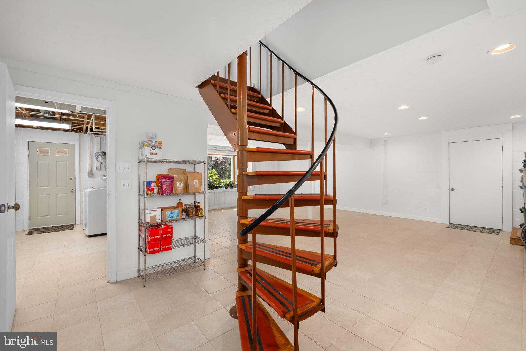 1421 Colesberg St photo 26