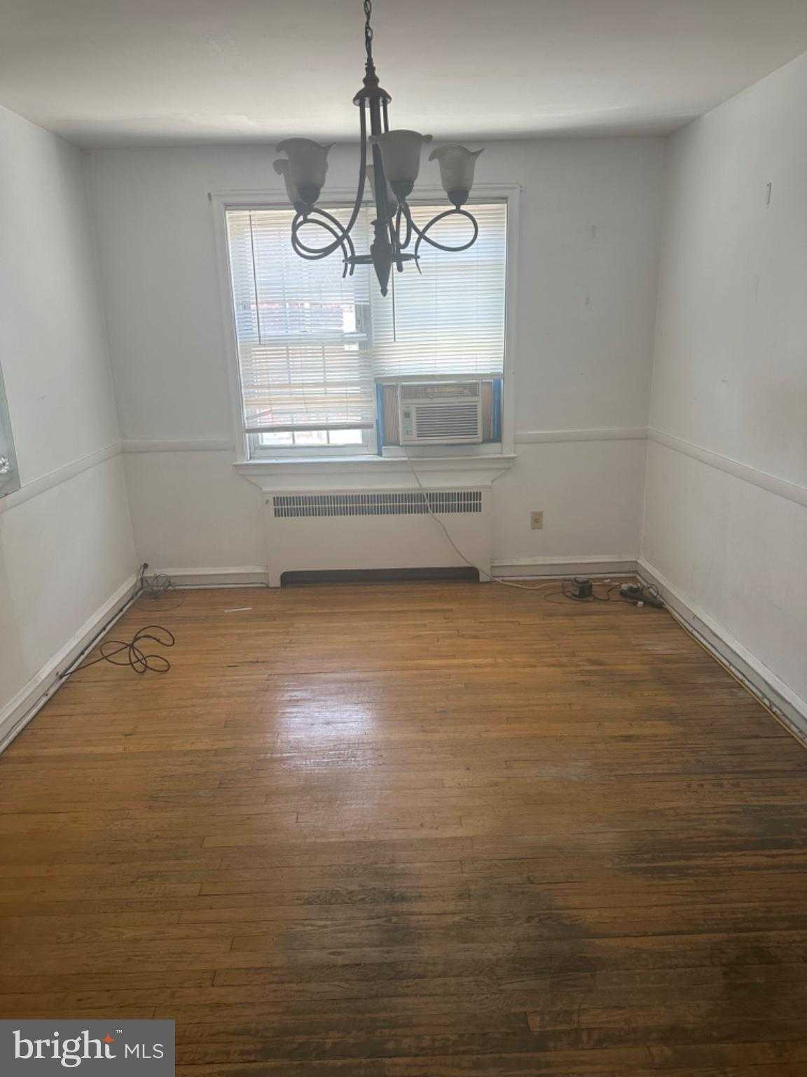 1514 Lardner St photo 5