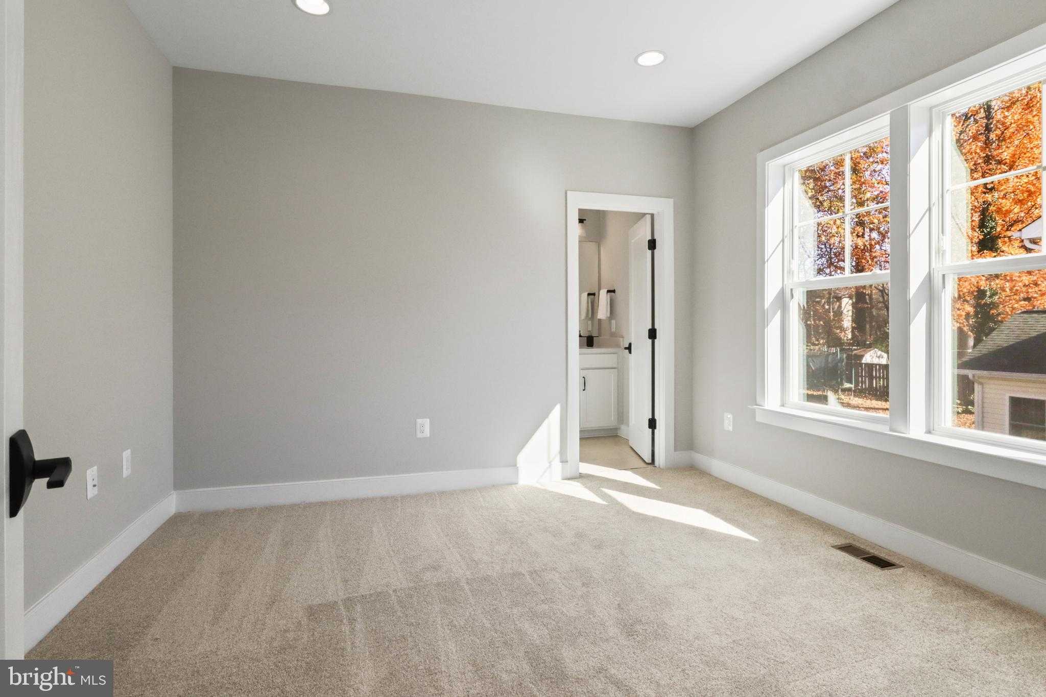 602 Kingsley Rd SW photo 49