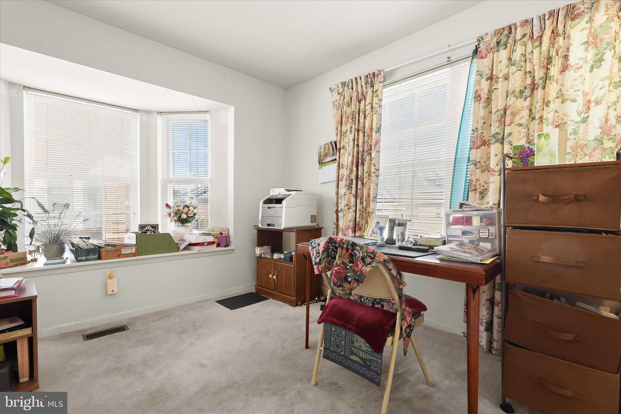 9410 Georgian Way photo 11