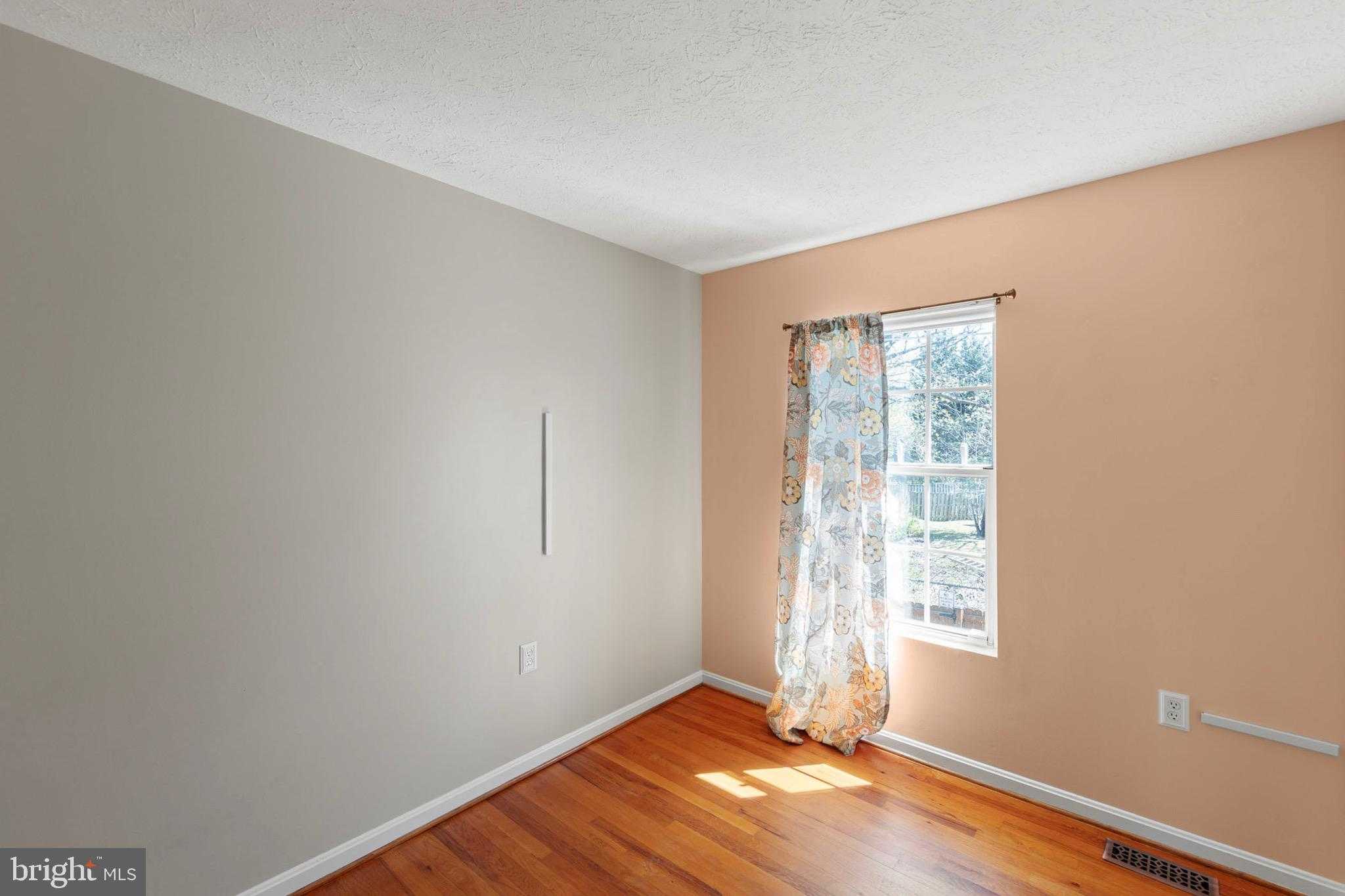 301 Buckingham Dr photo 20